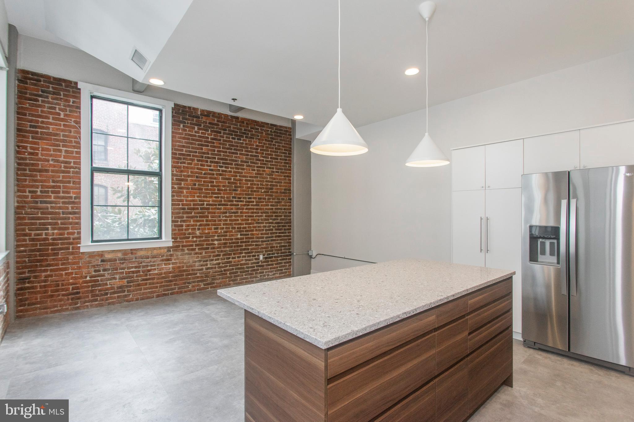 315 NEW STREET 424