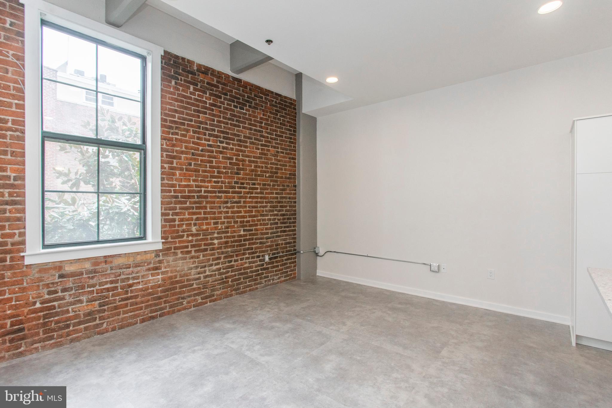 315 NEW STREET 424