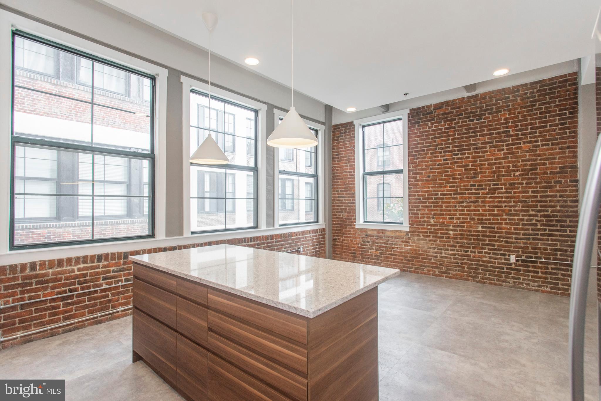 315 NEW STREET 424