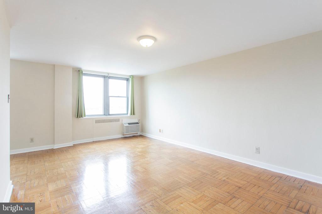 2601 PENNSYLVANIA AVENUE 711