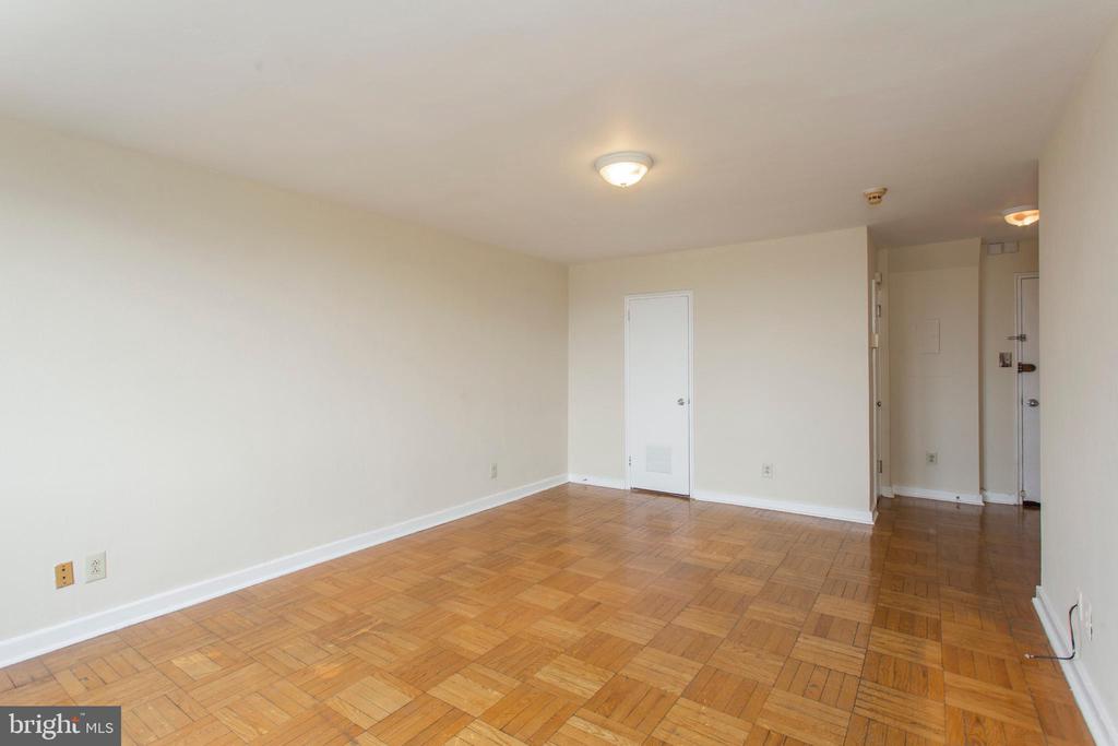 2601 PENNSYLVANIA AVENUE 711