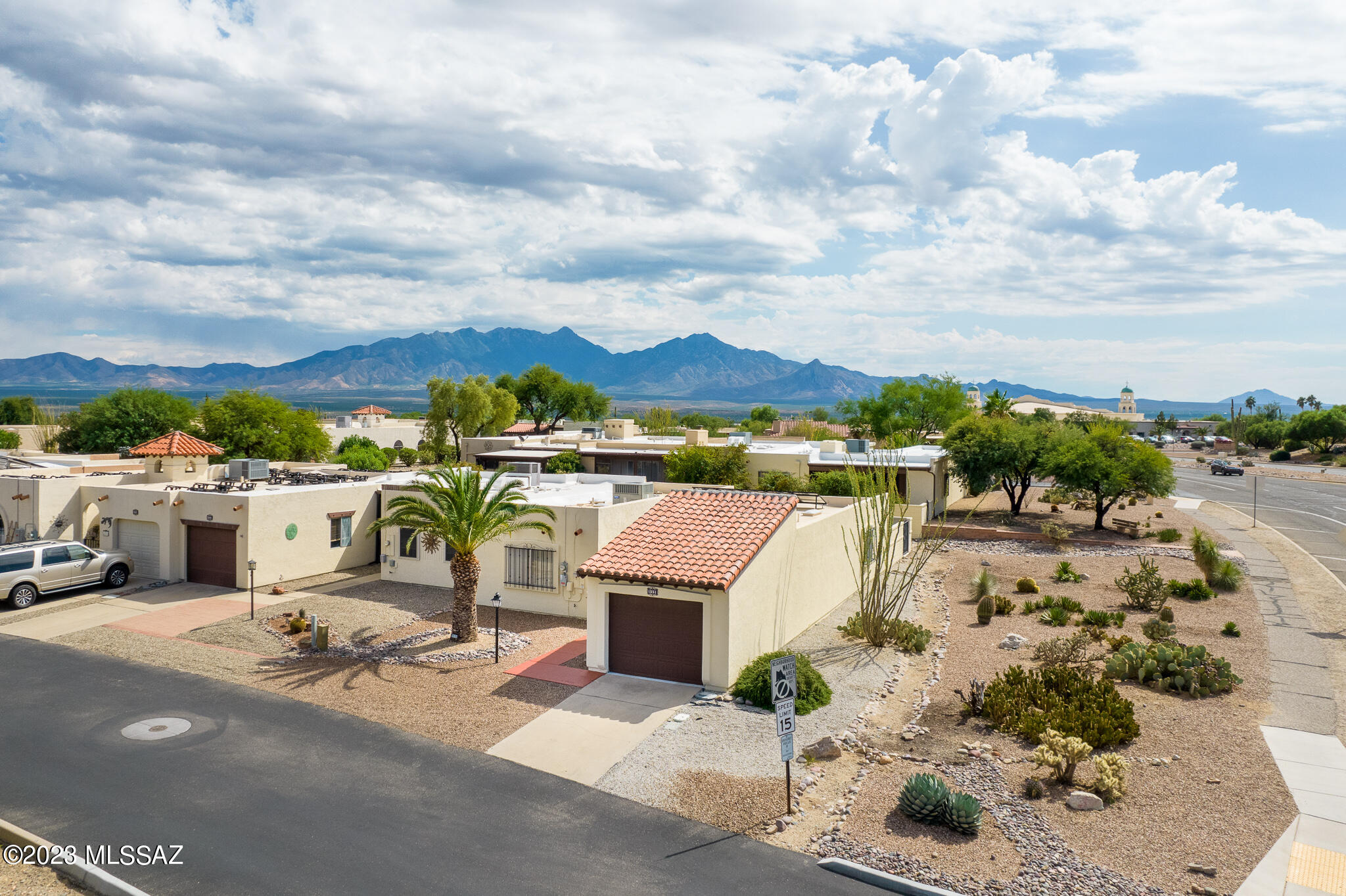 1551 W Calle Mendoza
