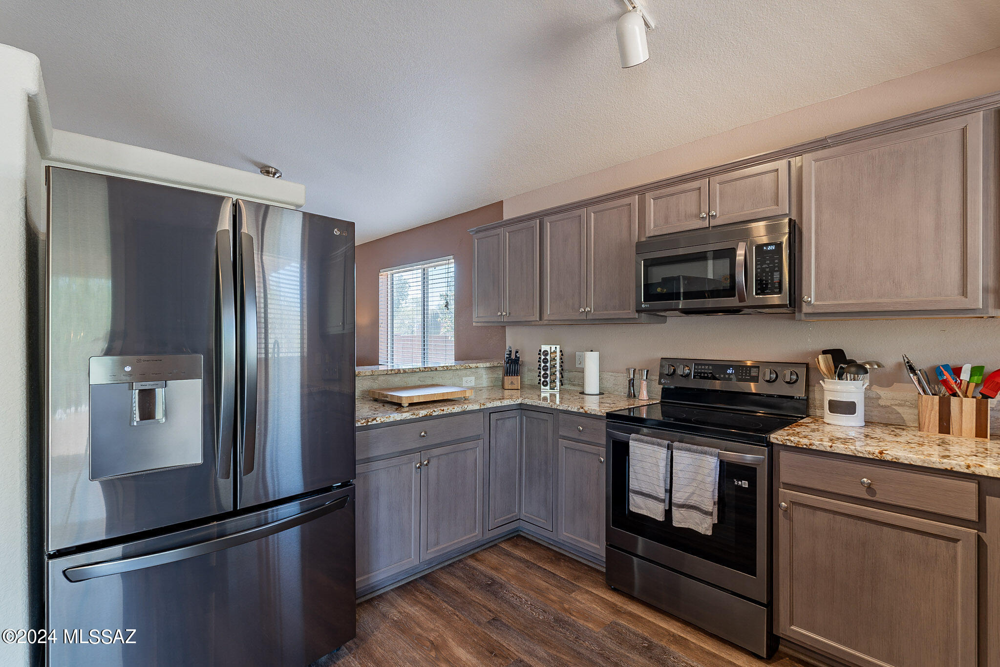 8246 N Paseo Del Rancho Escondido