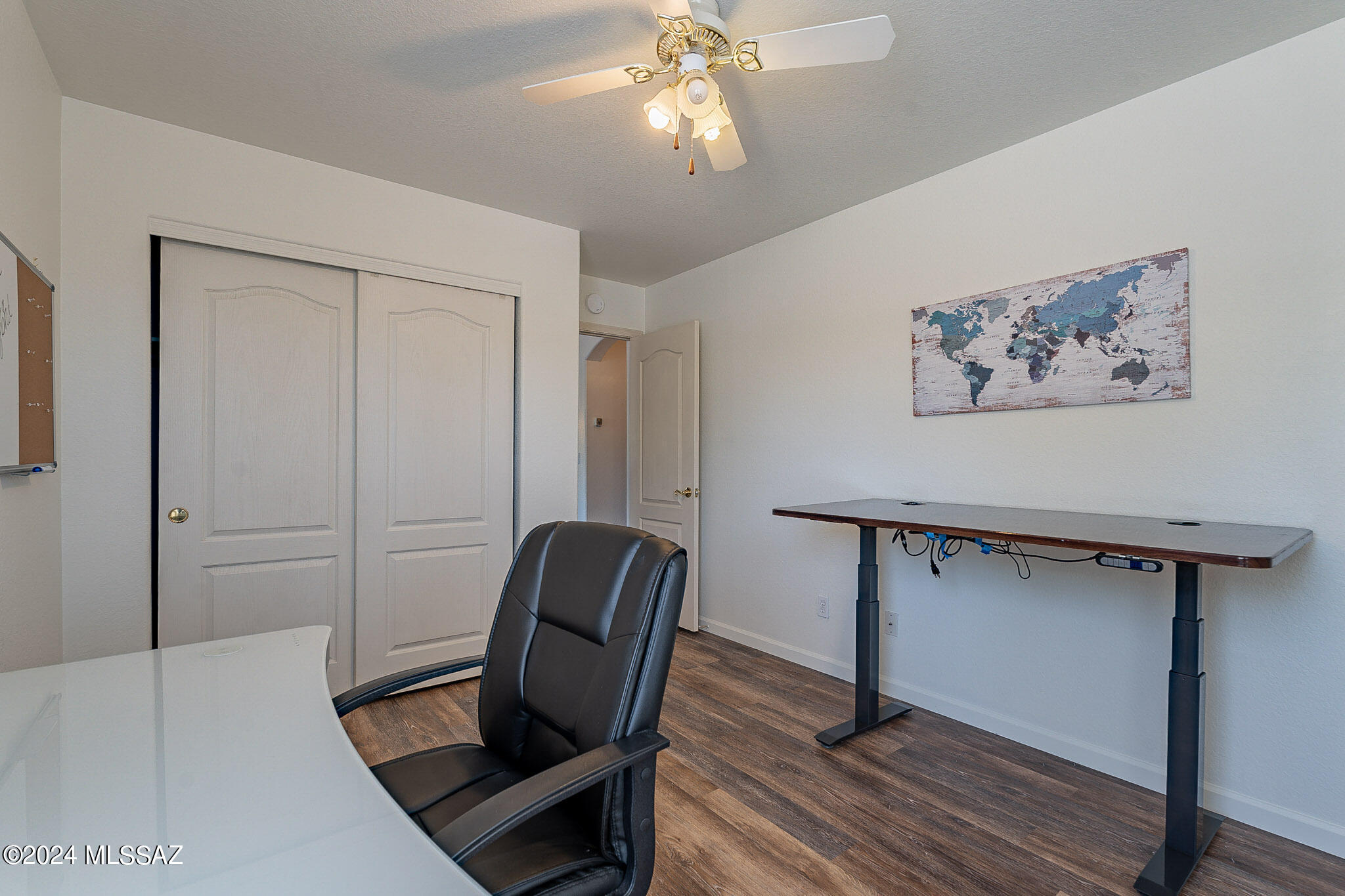 8246 N Paseo Del Rancho Escondido