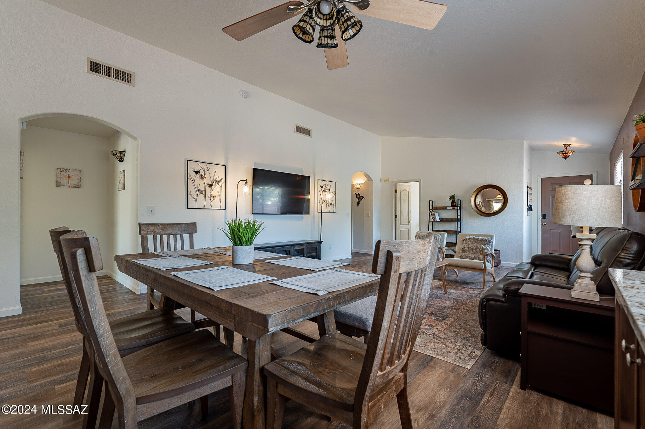 8246 N Paseo Del Rancho Escondido