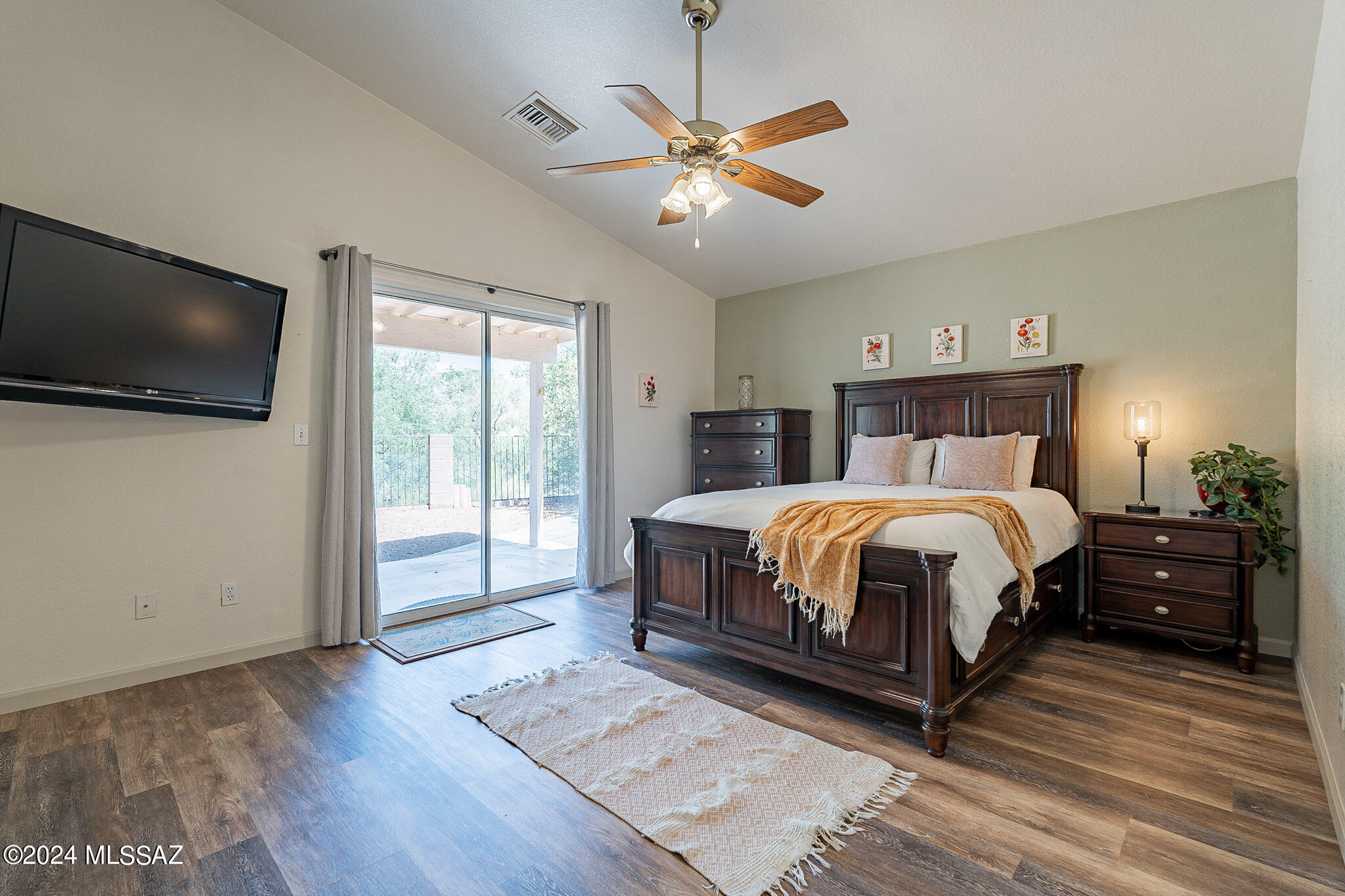 8246 N Paseo Del Rancho Escondido