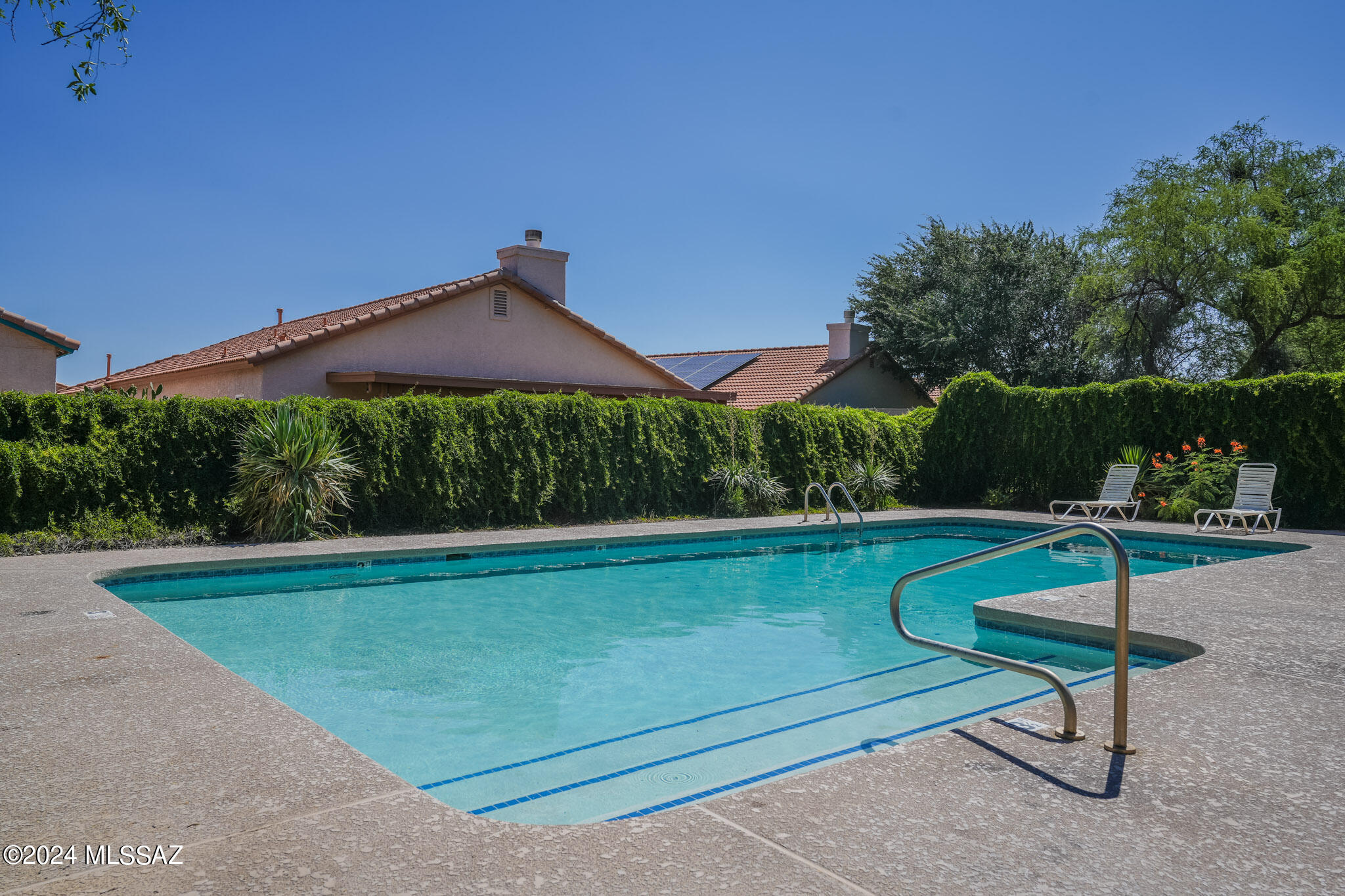8246 N Paseo Del Rancho Escondido