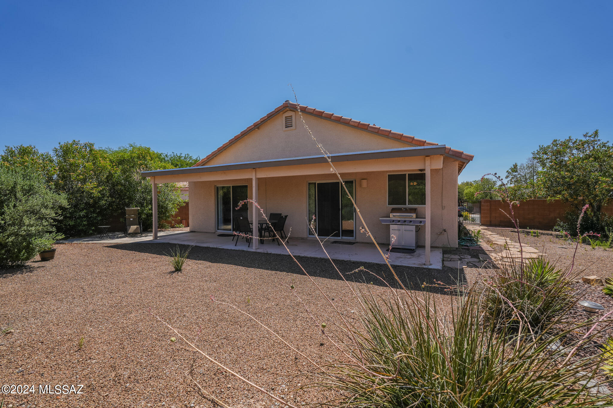 8246 N Paseo Del Rancho Escondido