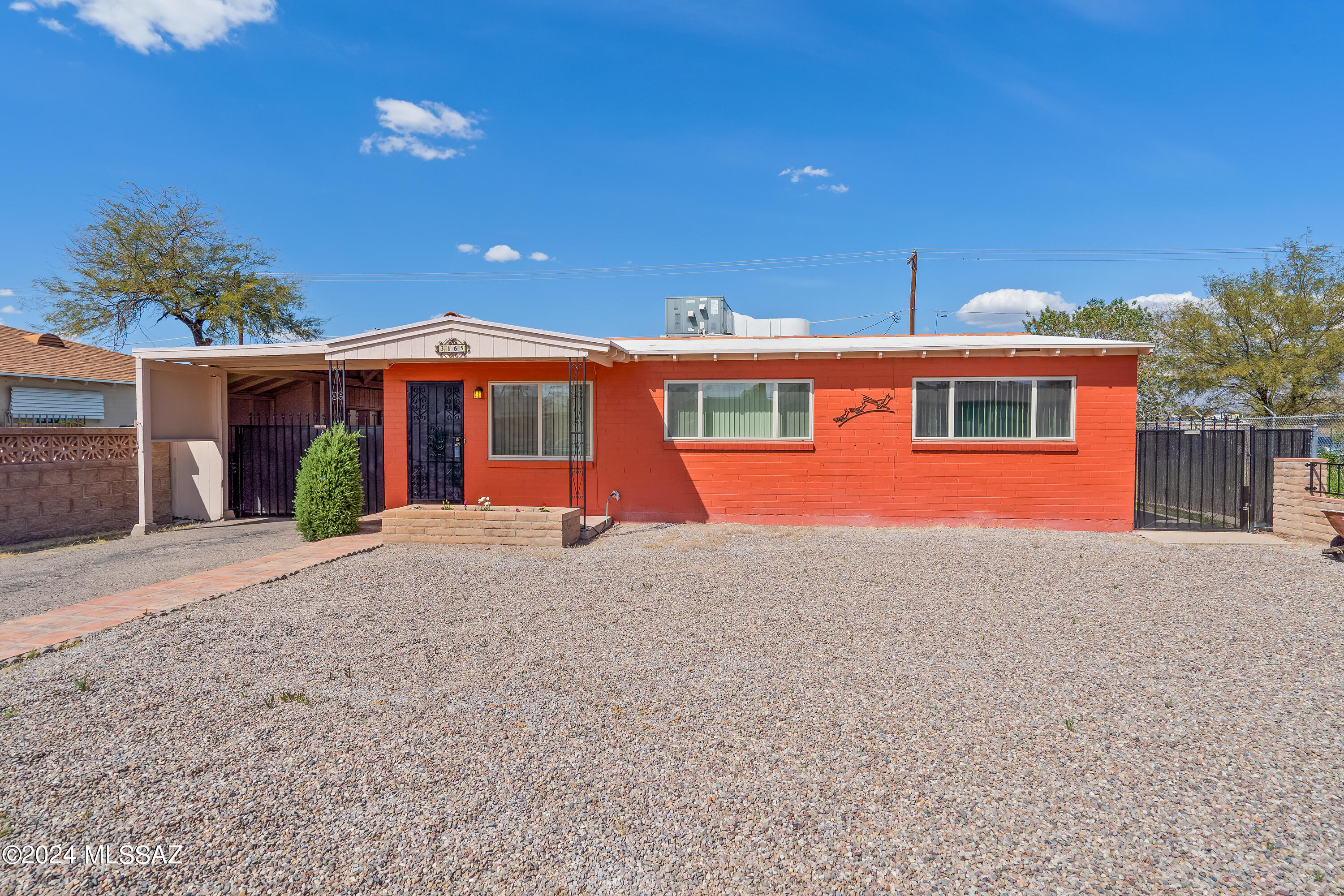 3165 E Silverlake Road
