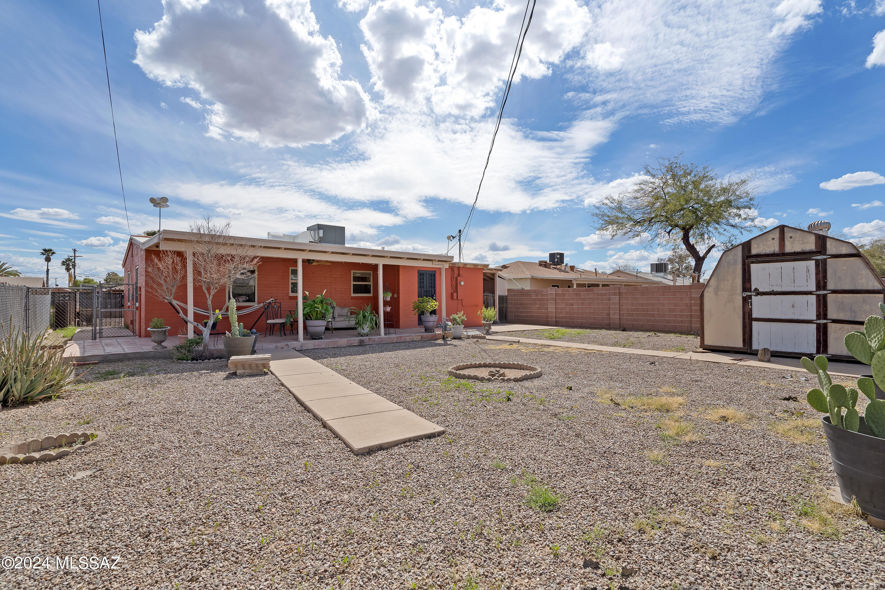 3165 E Silverlake Road