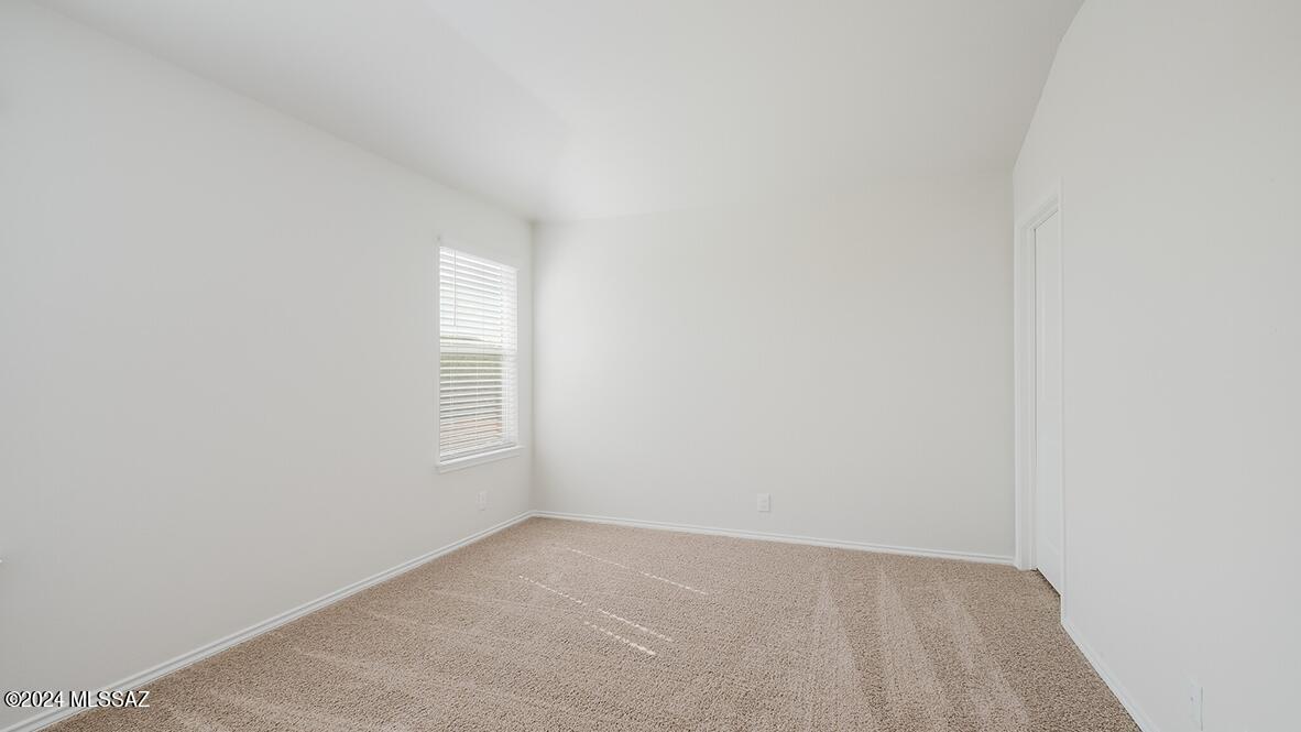 6030 E Falconry Trail