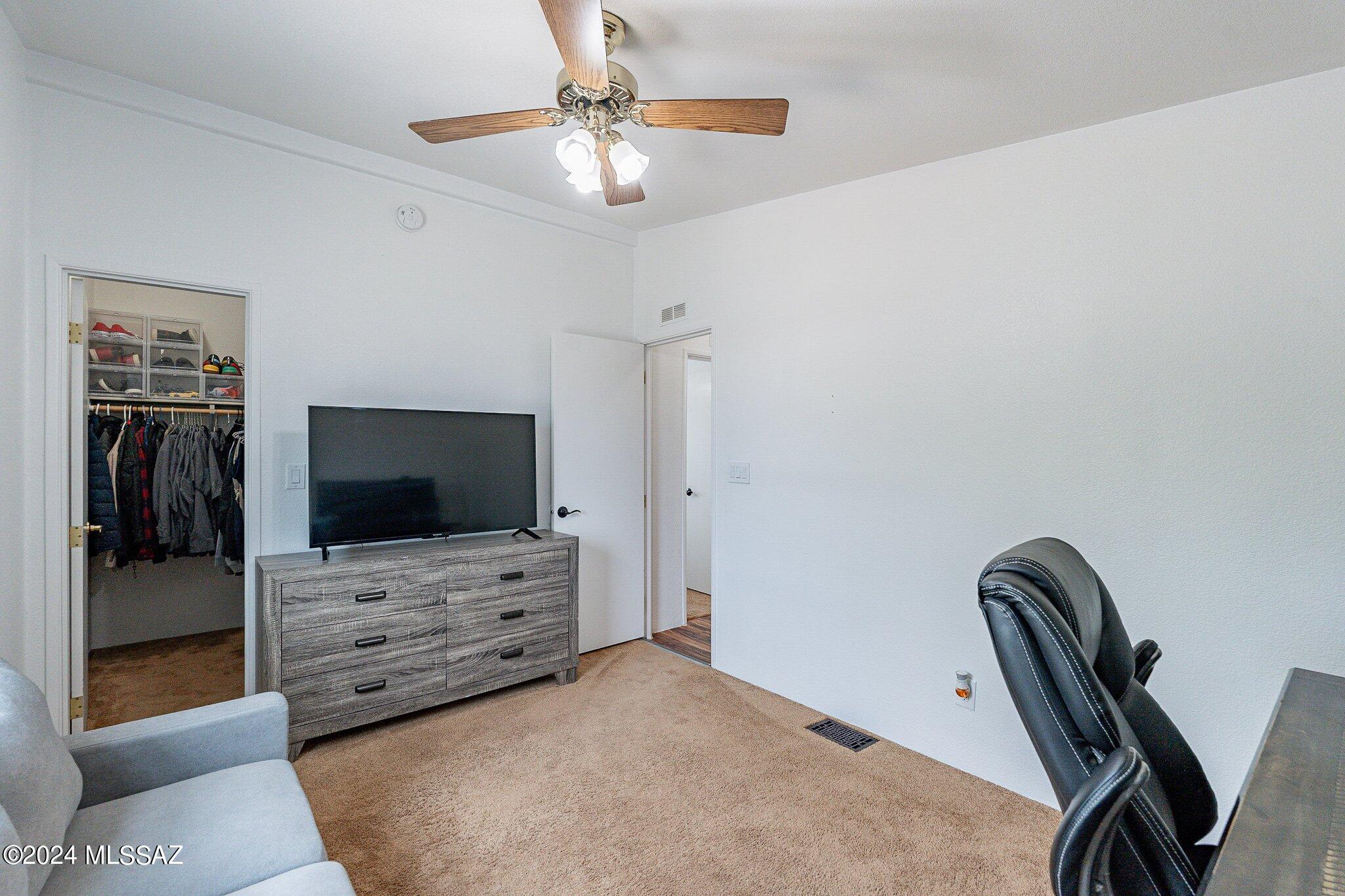 16862 W Spur Bell Lane