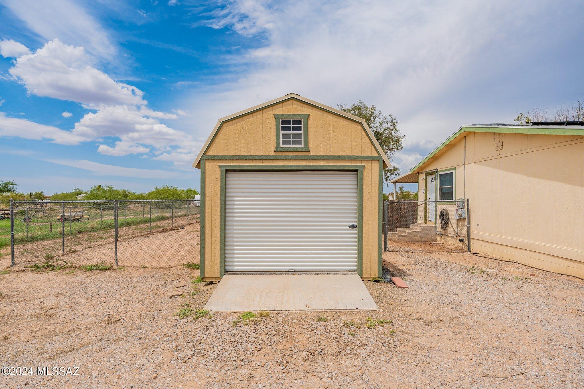 16862 W Spur Bell Lane