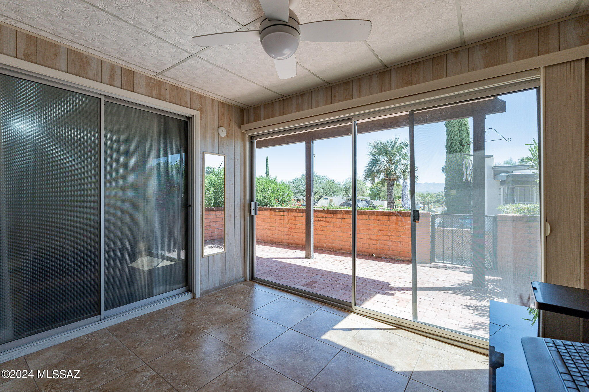 244 N Calle Del Diablo