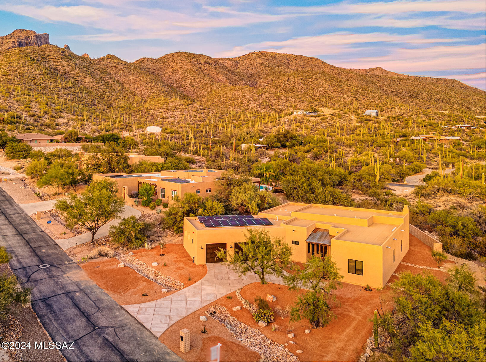 5432 N Sabino Highlands Place
