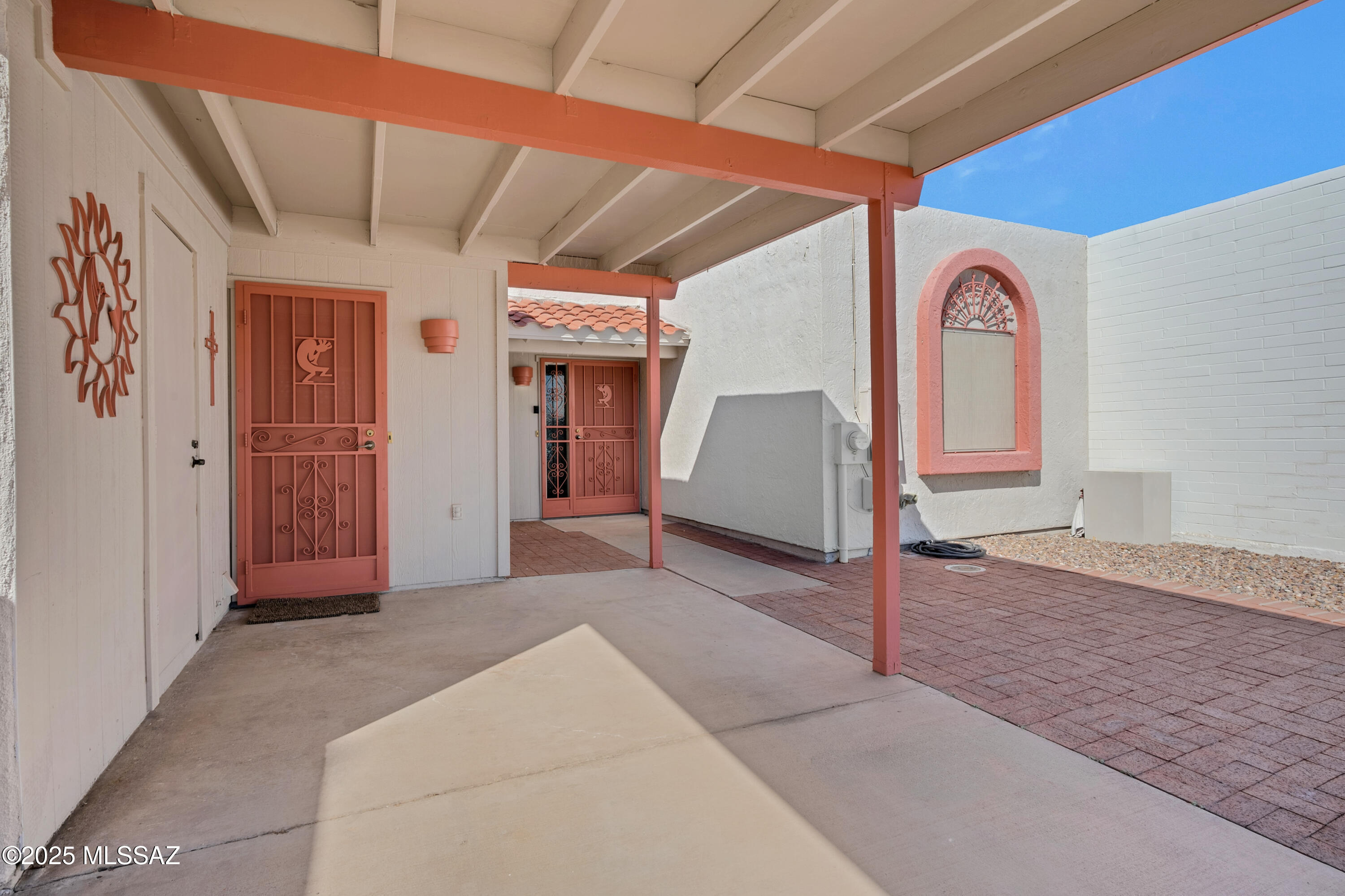 339 N Calle Del Chancero