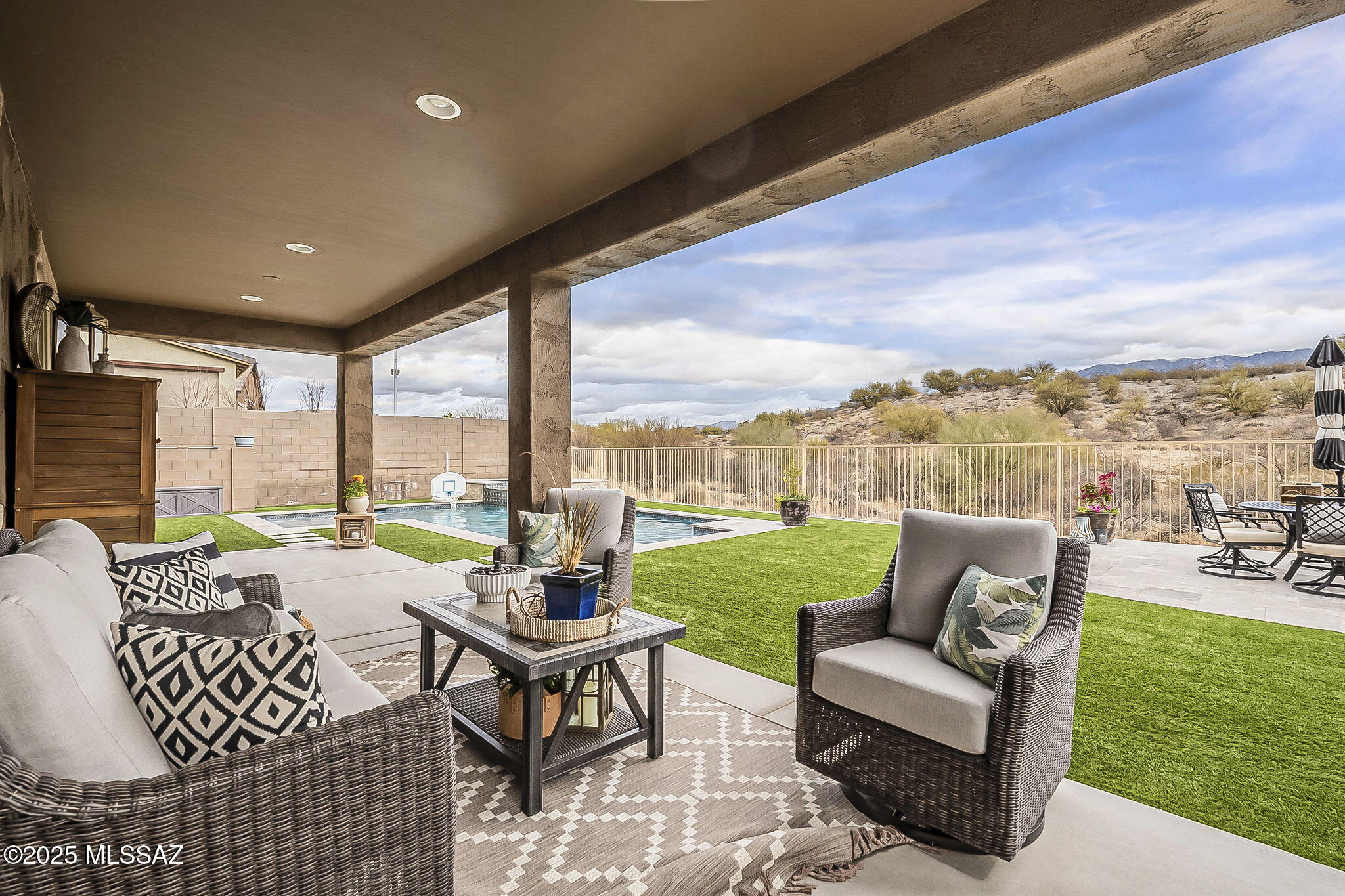 11858 N Silver Village Place
