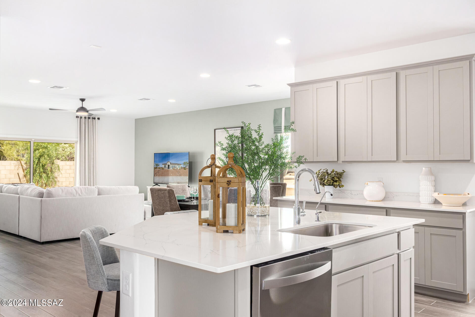 5447 W Summer Vw Drive