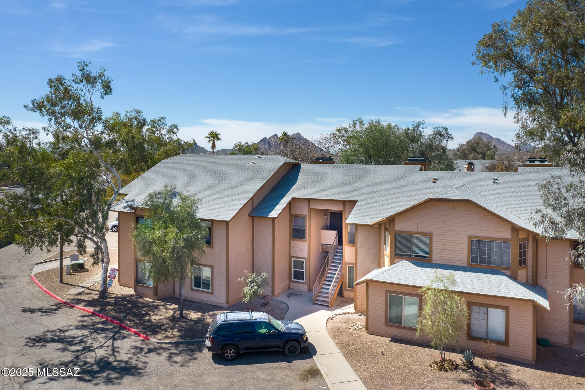 5690 S Wood Crest Drive