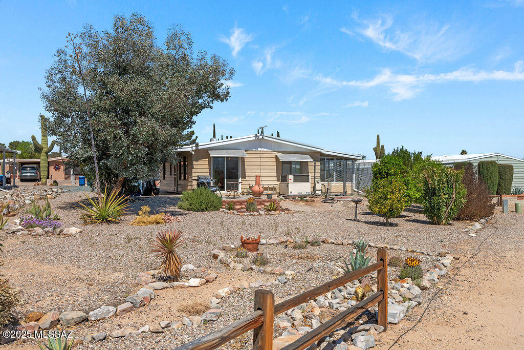 135 W Pinon Drive