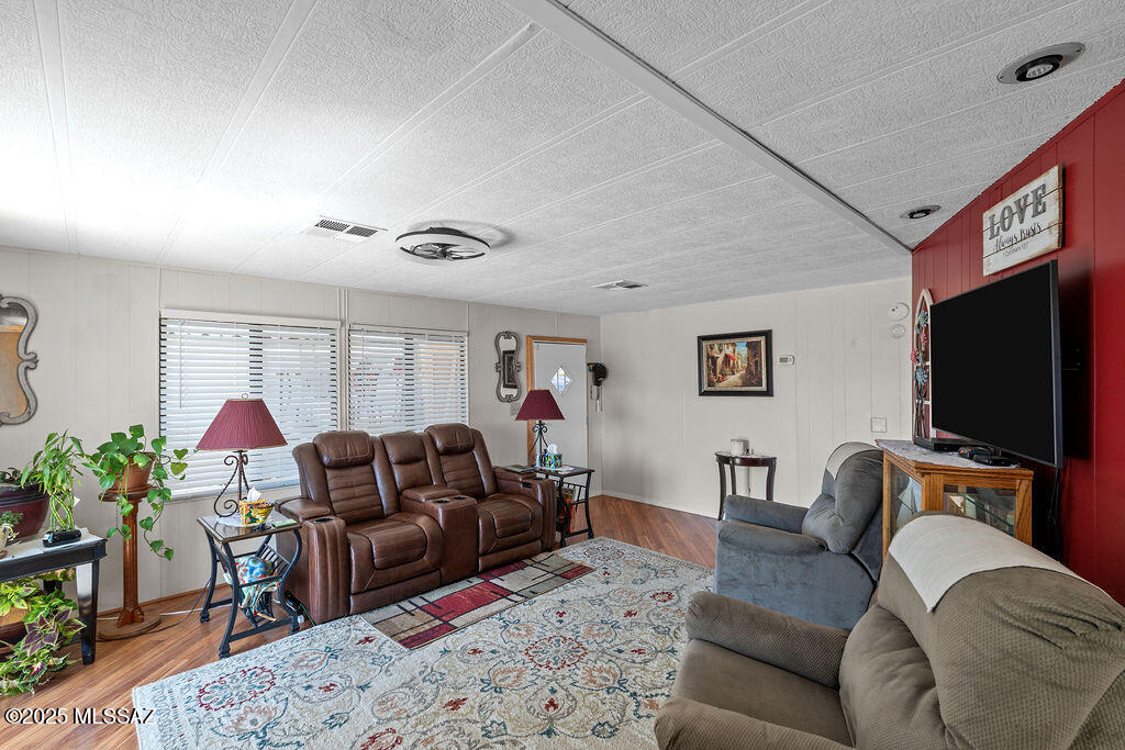 135 W Pinon Drive