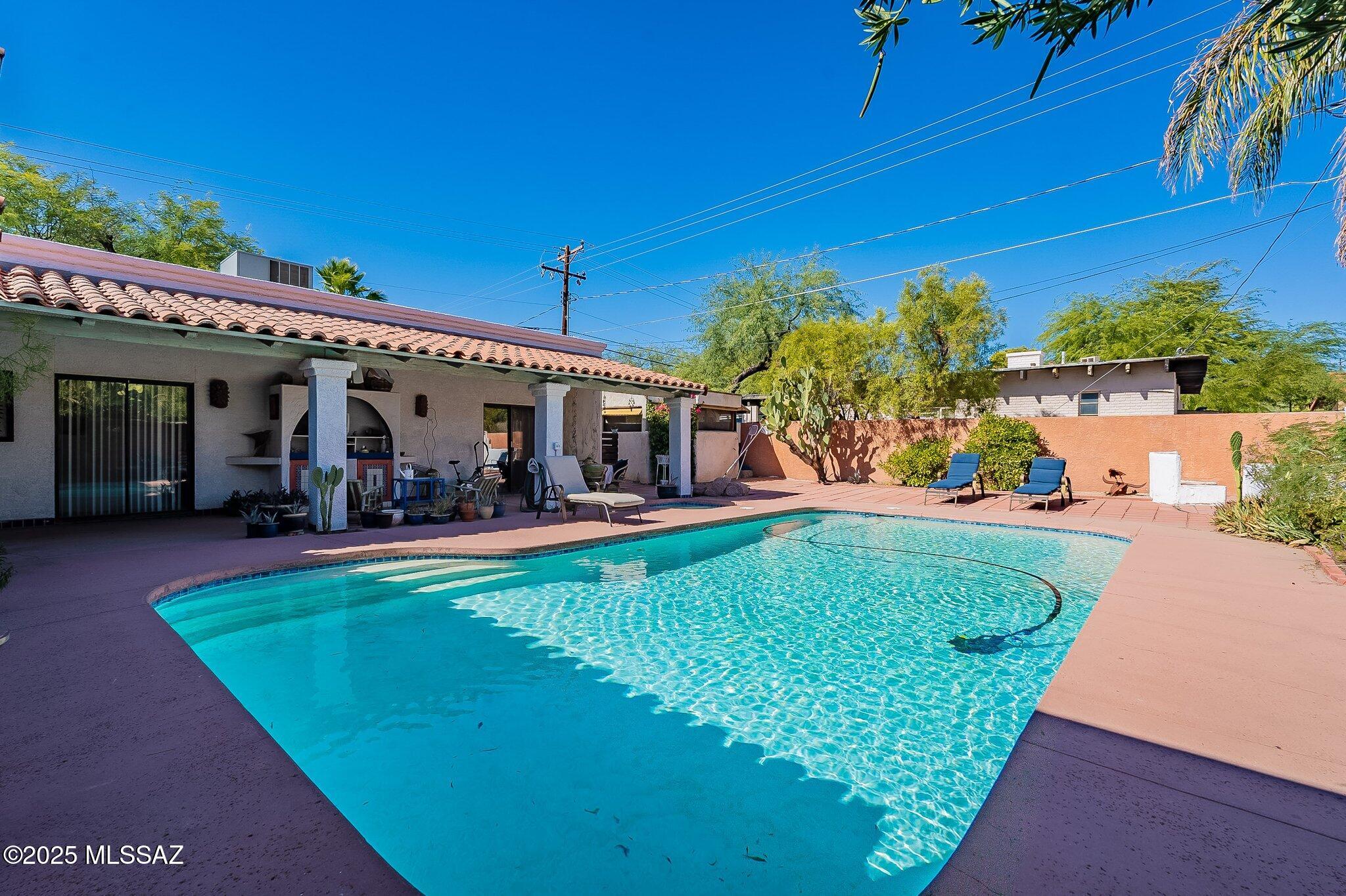 3801 E Calle Altar