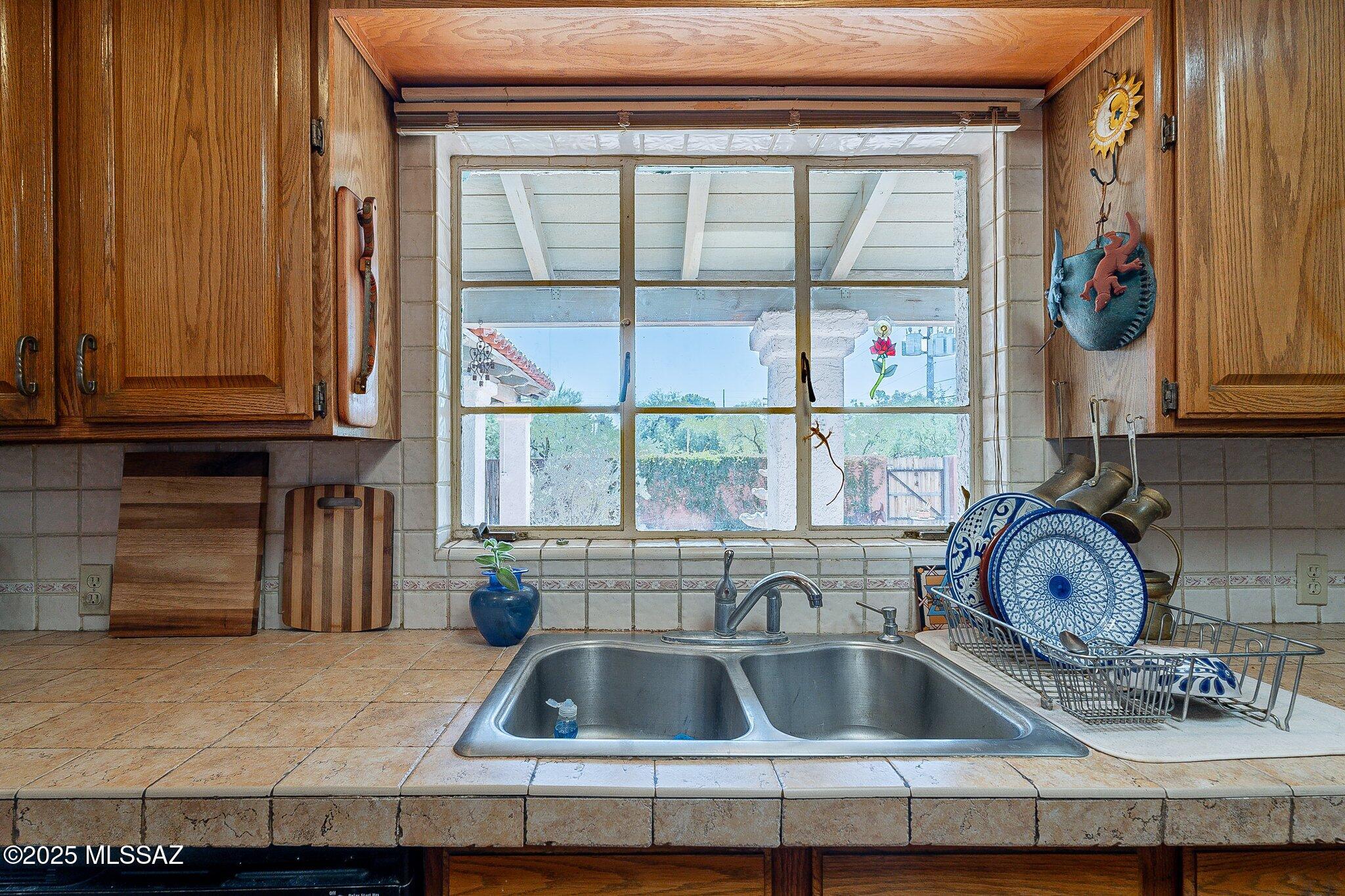 3801 E Calle Altar