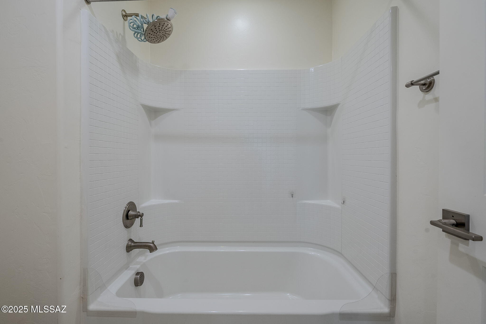 912 W Calle Zoca