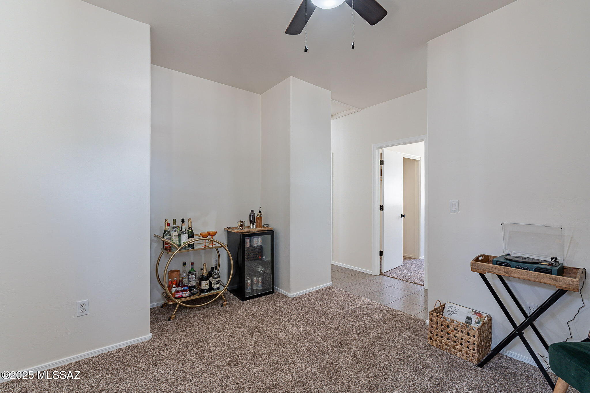 875 E Catkins Place