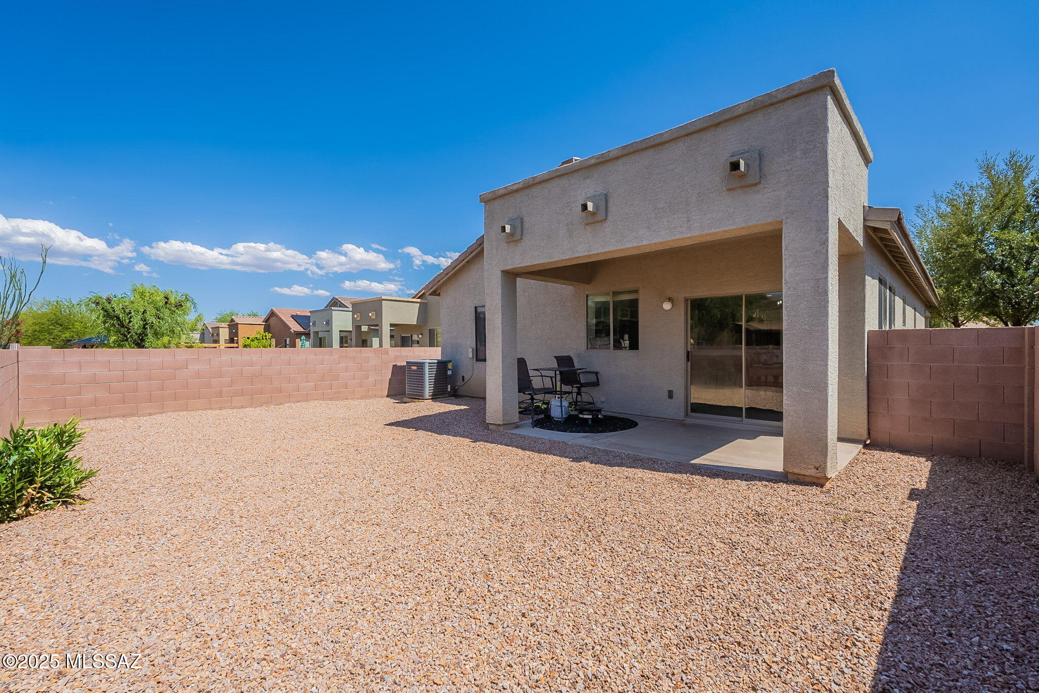 875 E Catkins Place