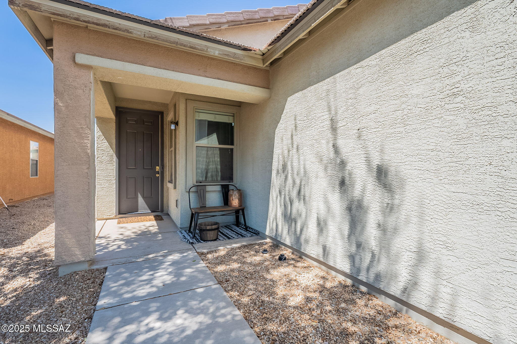 875 E Catkins Place