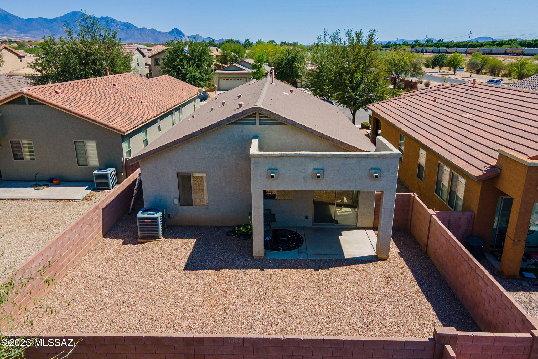875 E Catkins Place