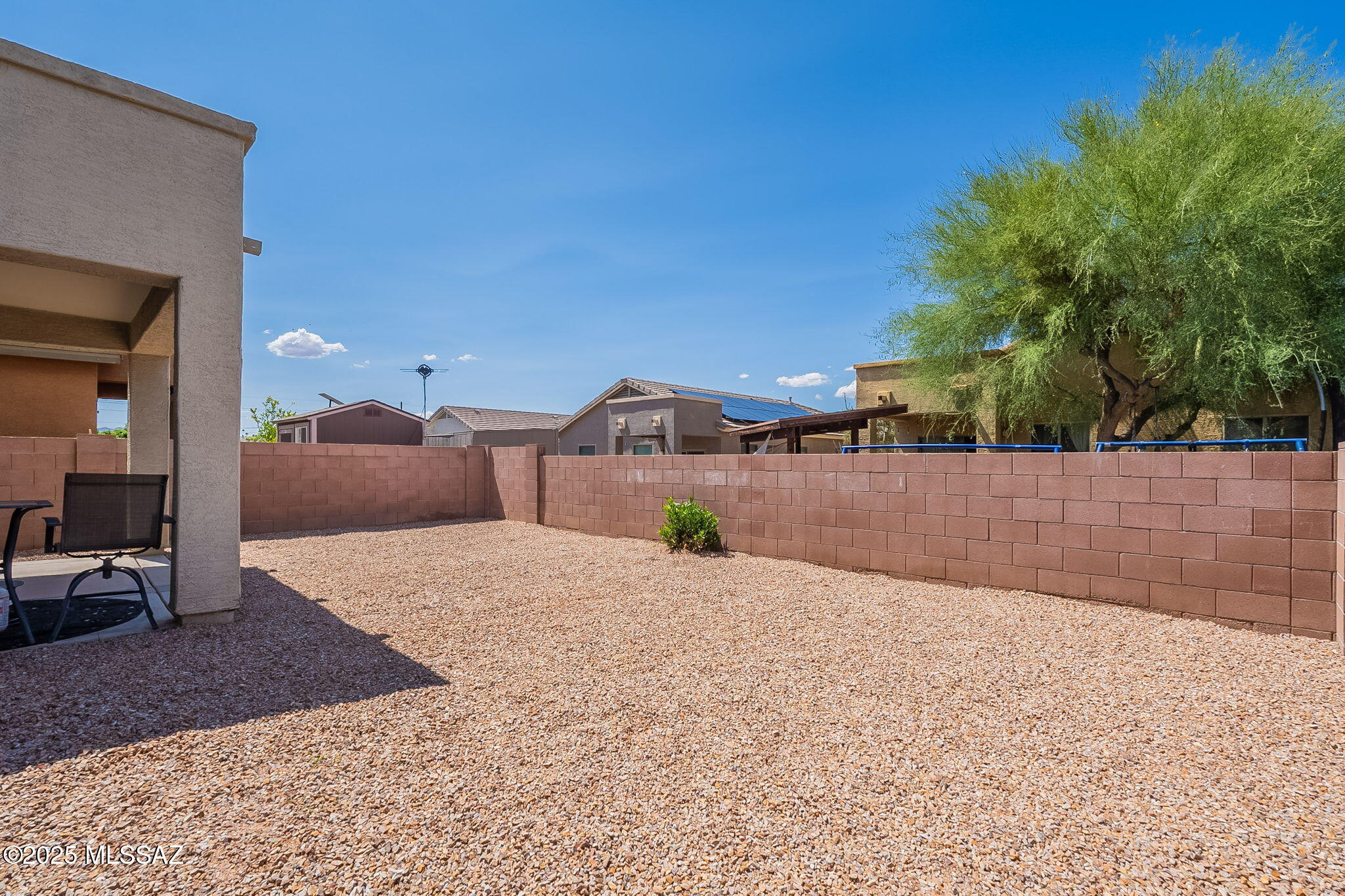 875 E Catkins Place