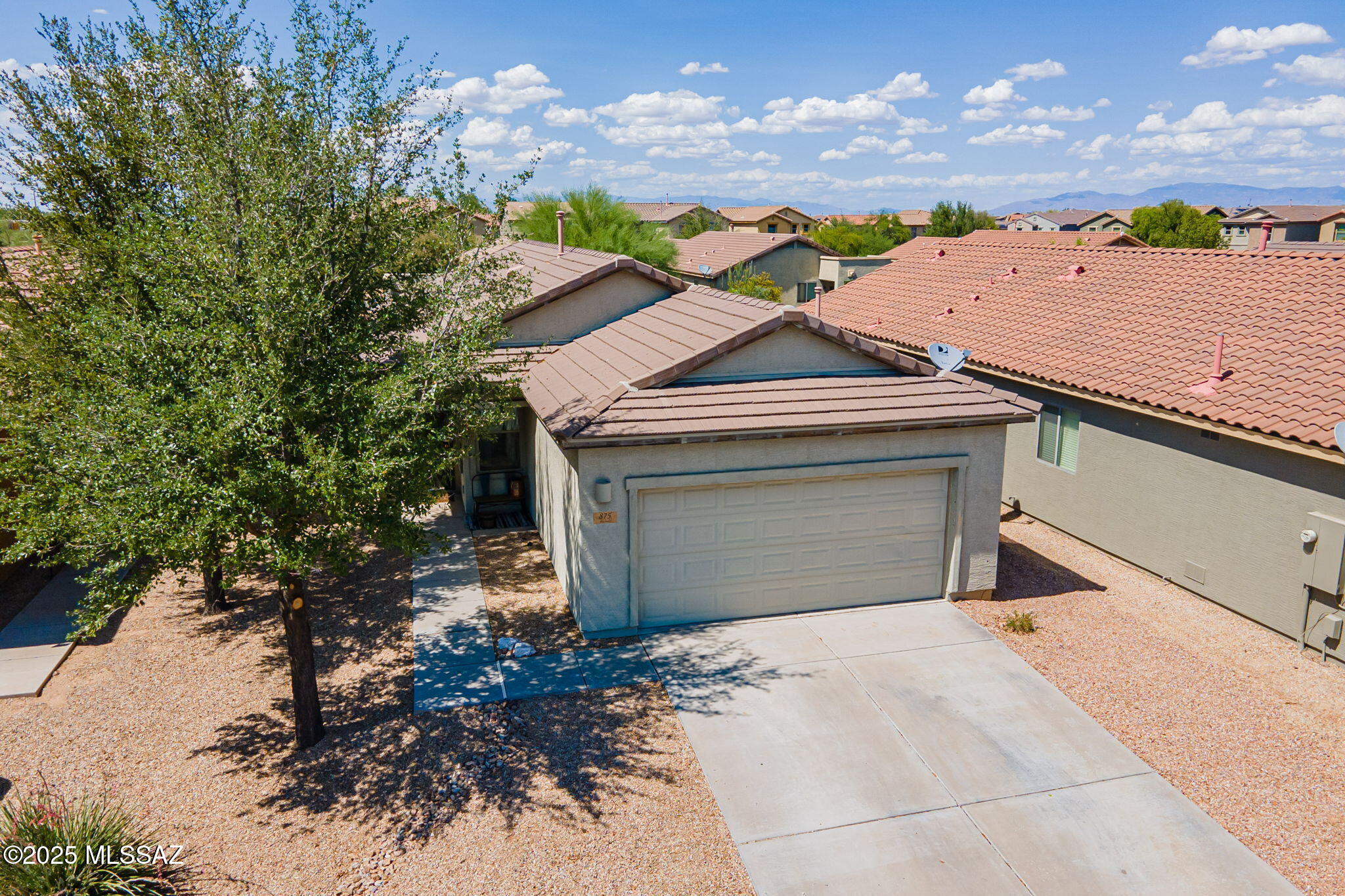 875 E Catkins Place