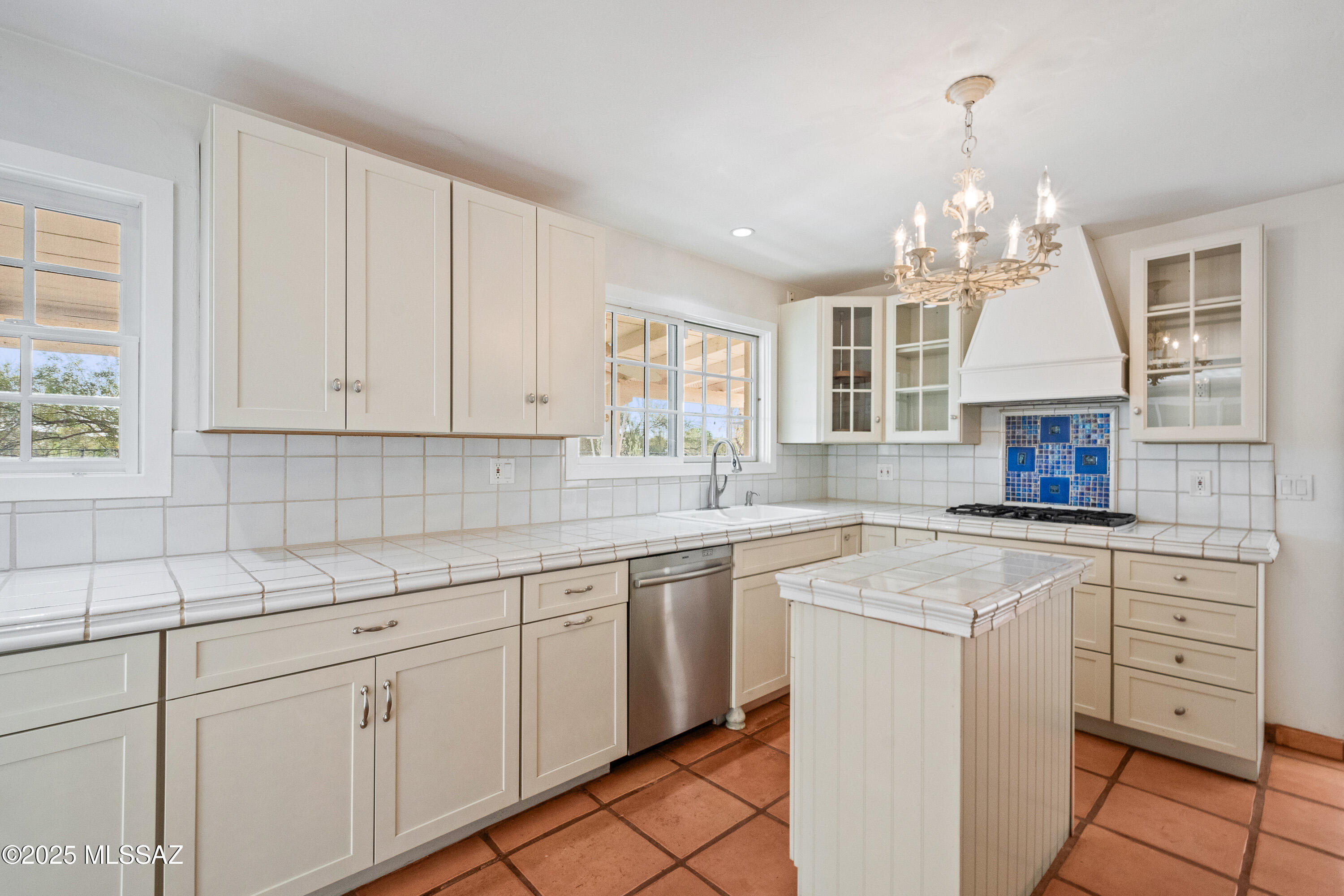 5015 N Via Condesa