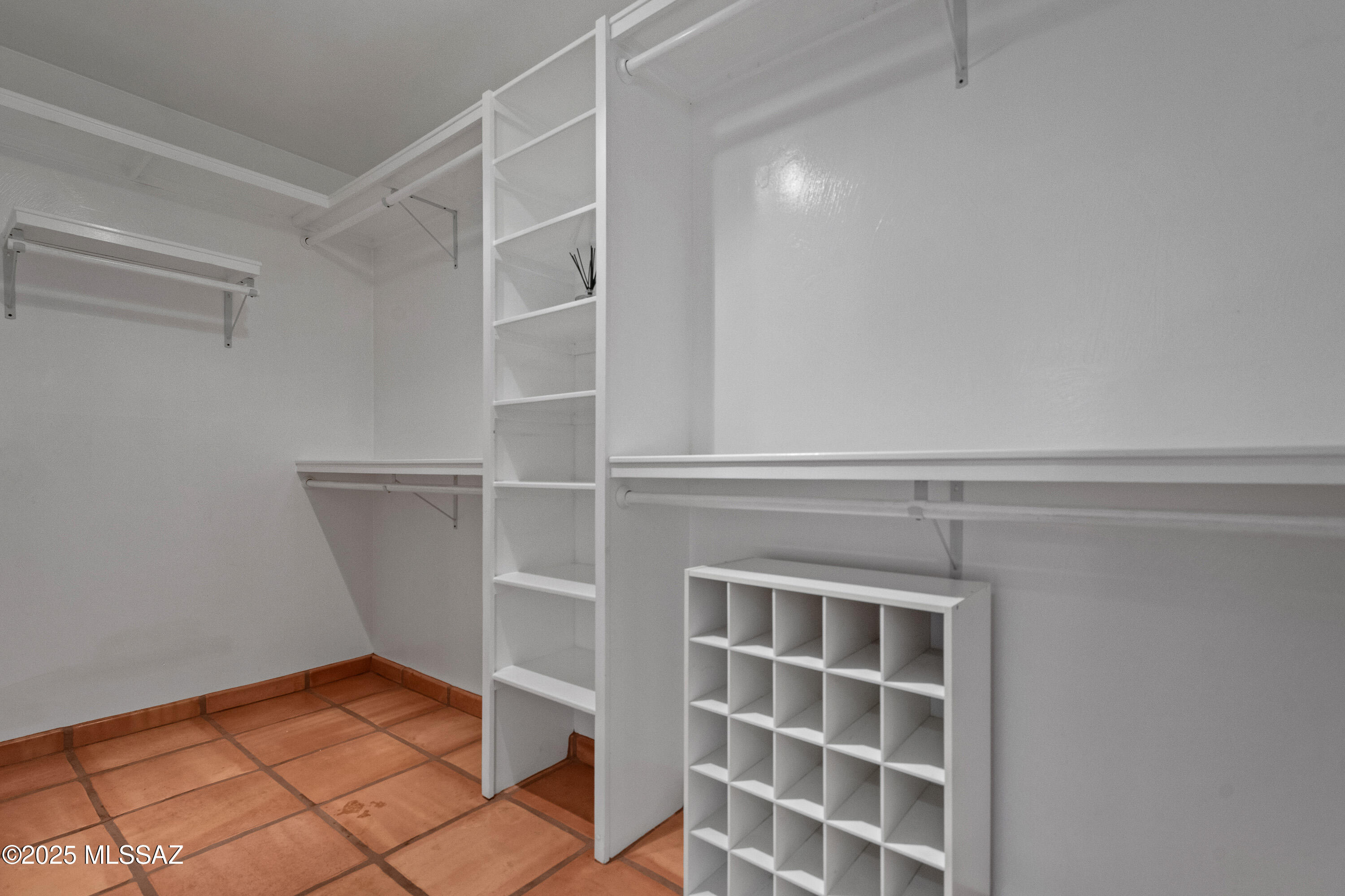 5015 N Via Condesa