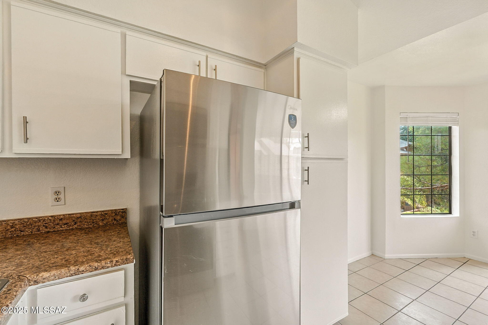 1686 W Wood Bridge Court