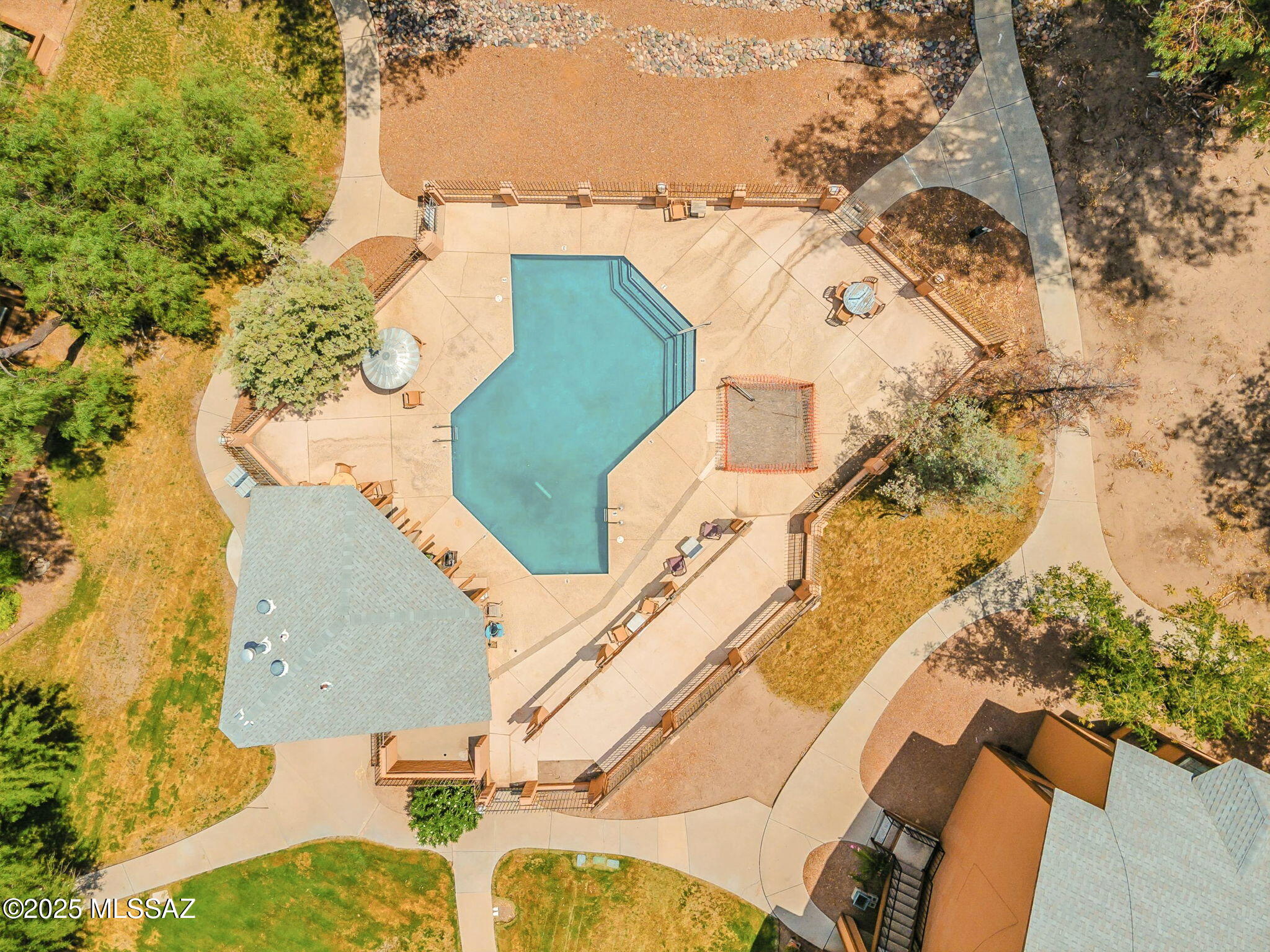 1686 W Wood Bridge Court