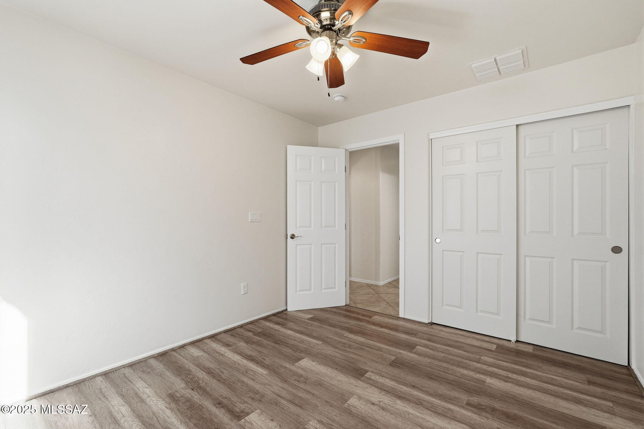 512 W Camino Tunera