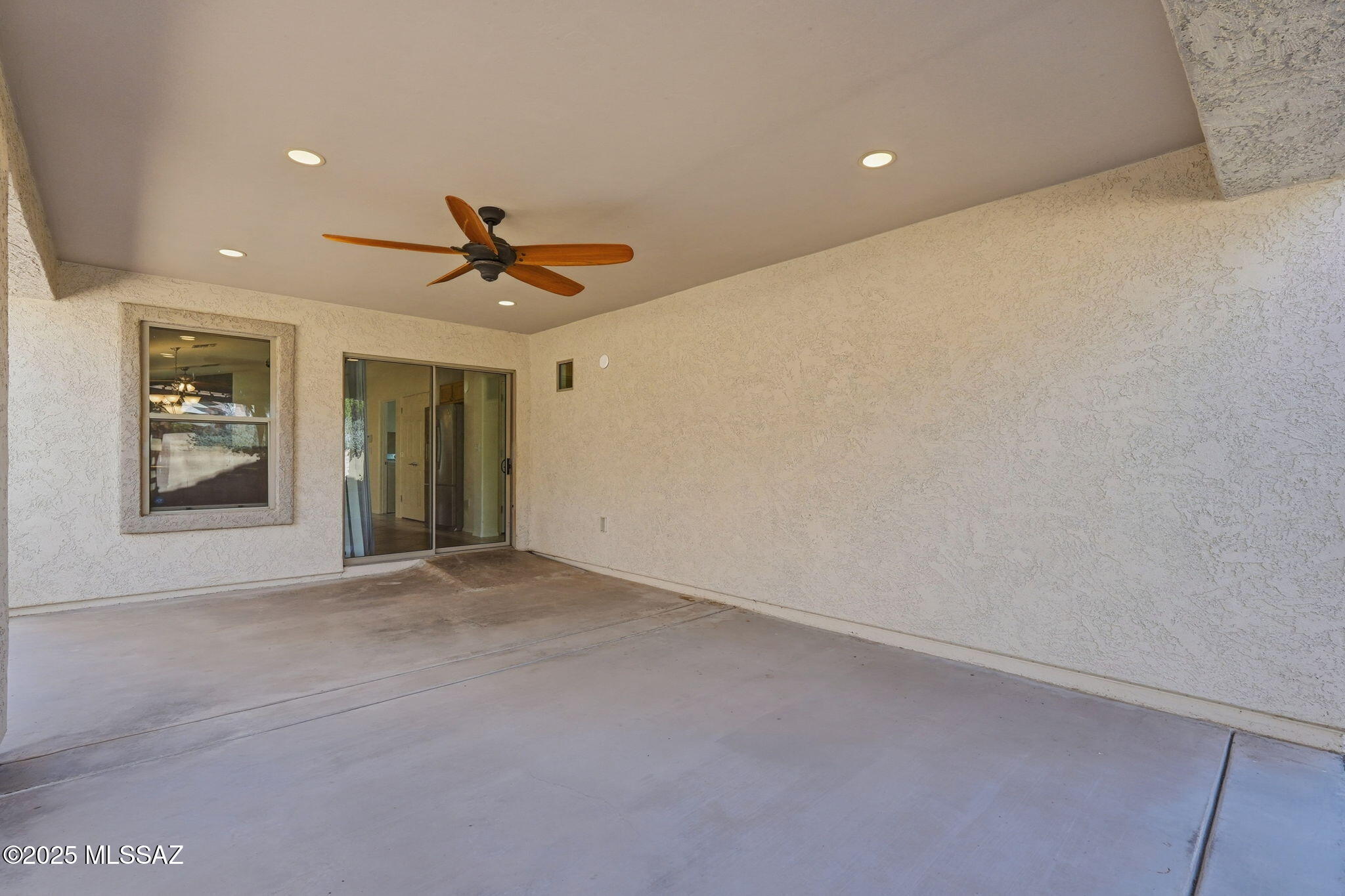 512 W Camino Tunera