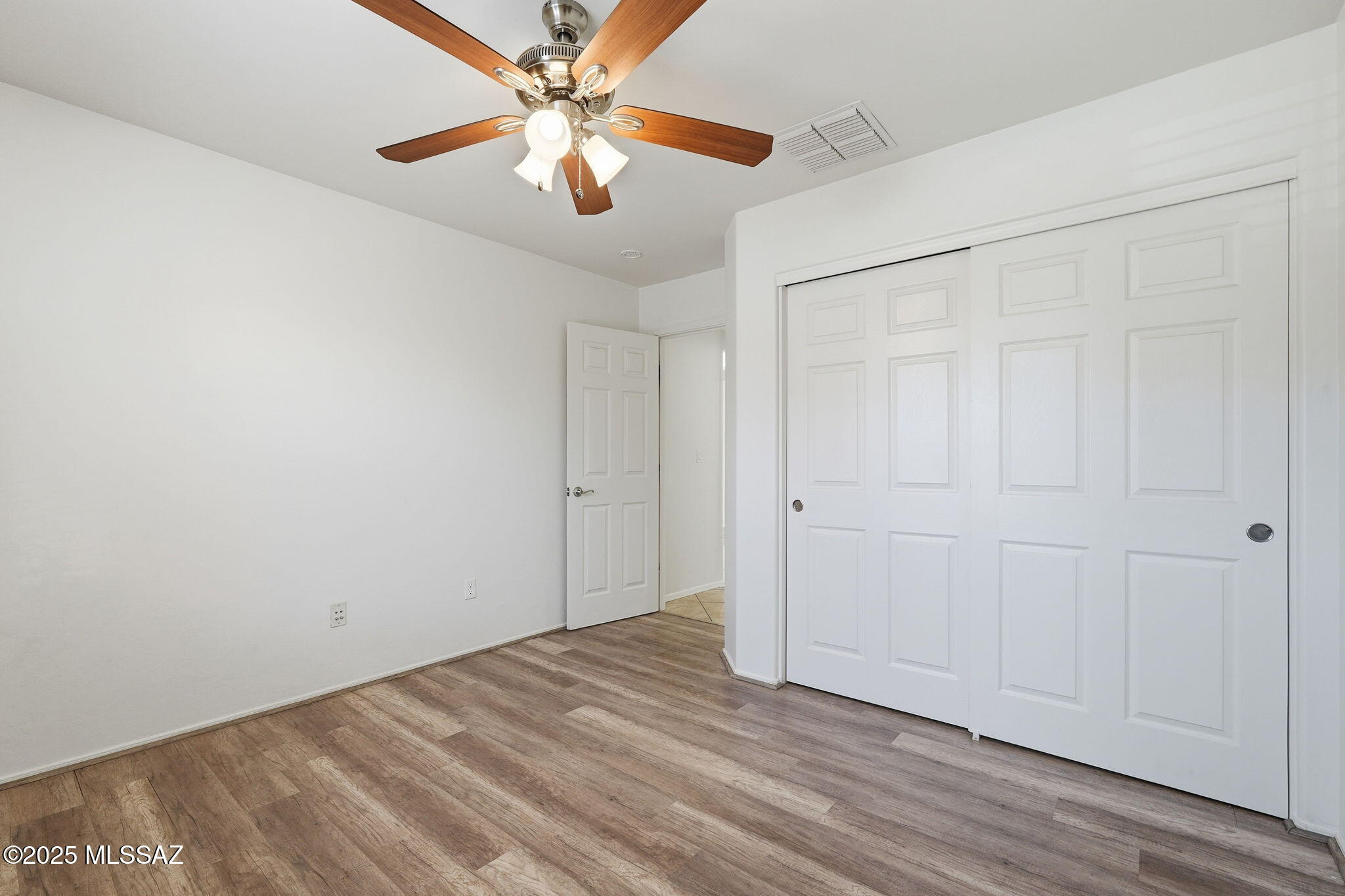 512 W Camino Tunera