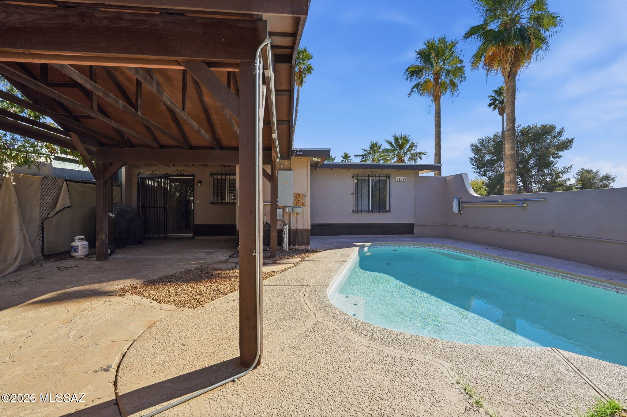 4037 S Queen Palm Drive