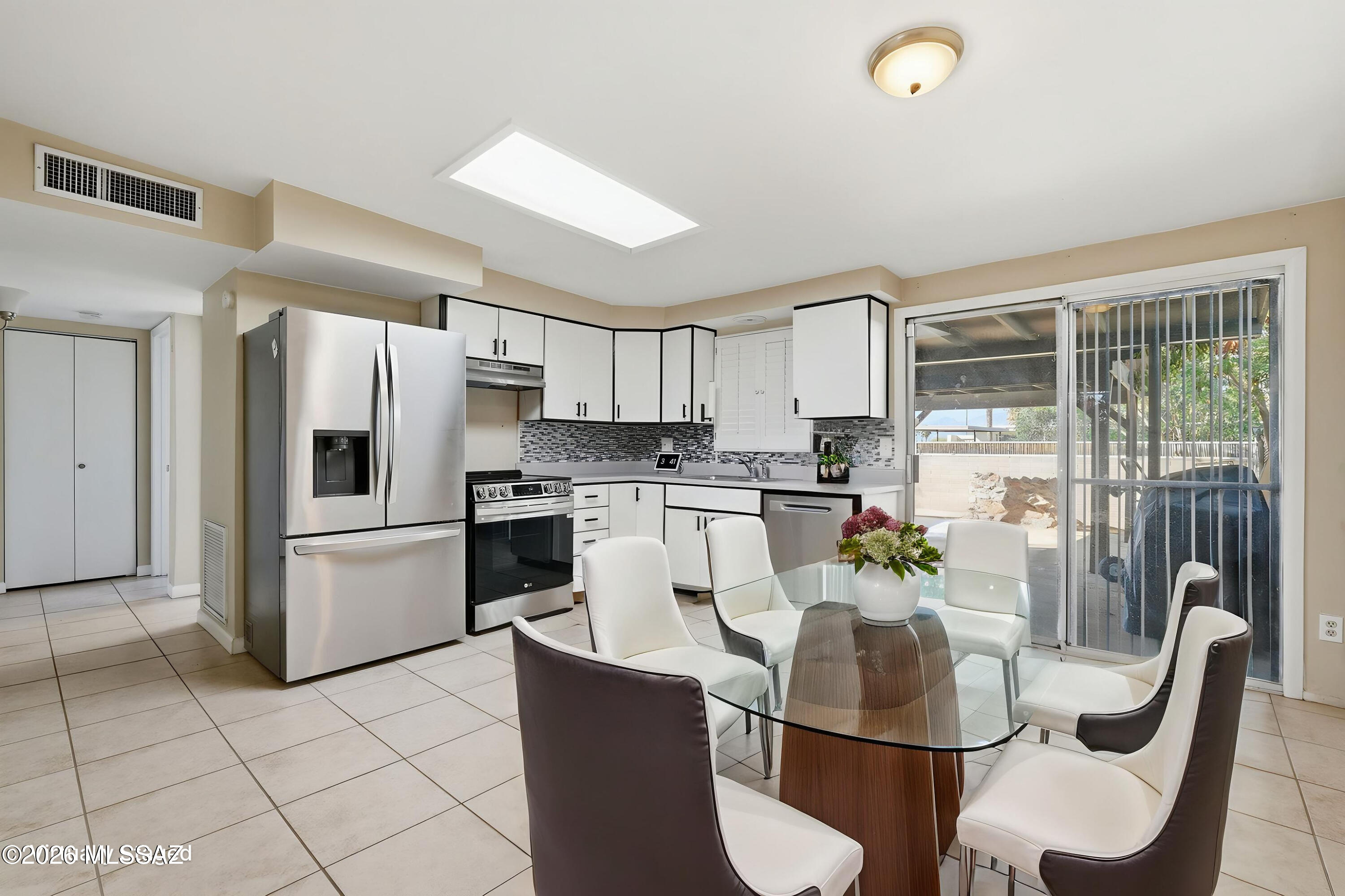 4037 S Queen Palm Drive