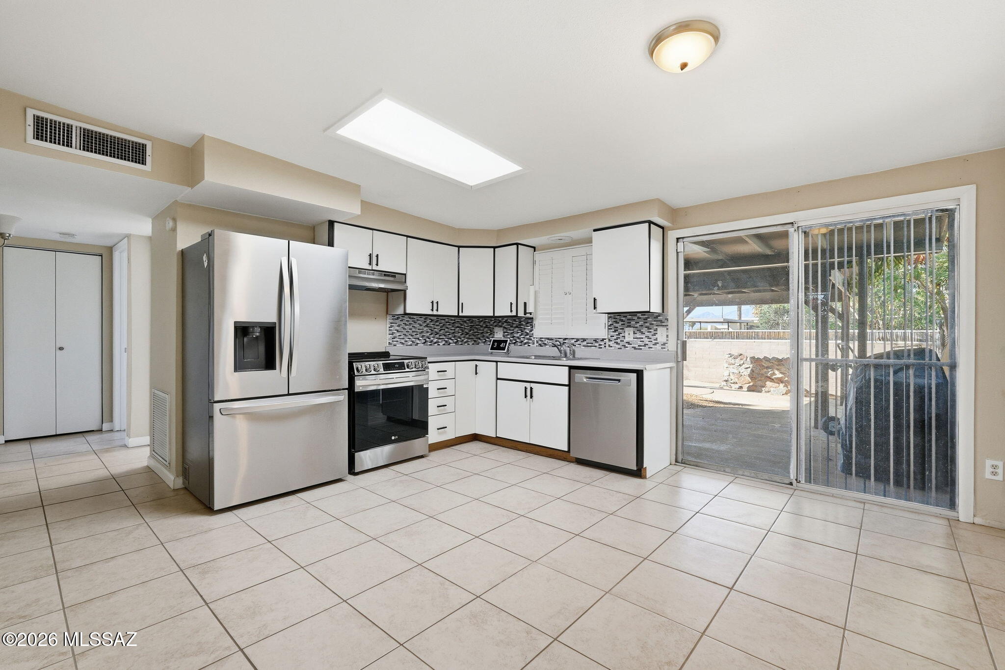 4037 S Queen Palm Drive