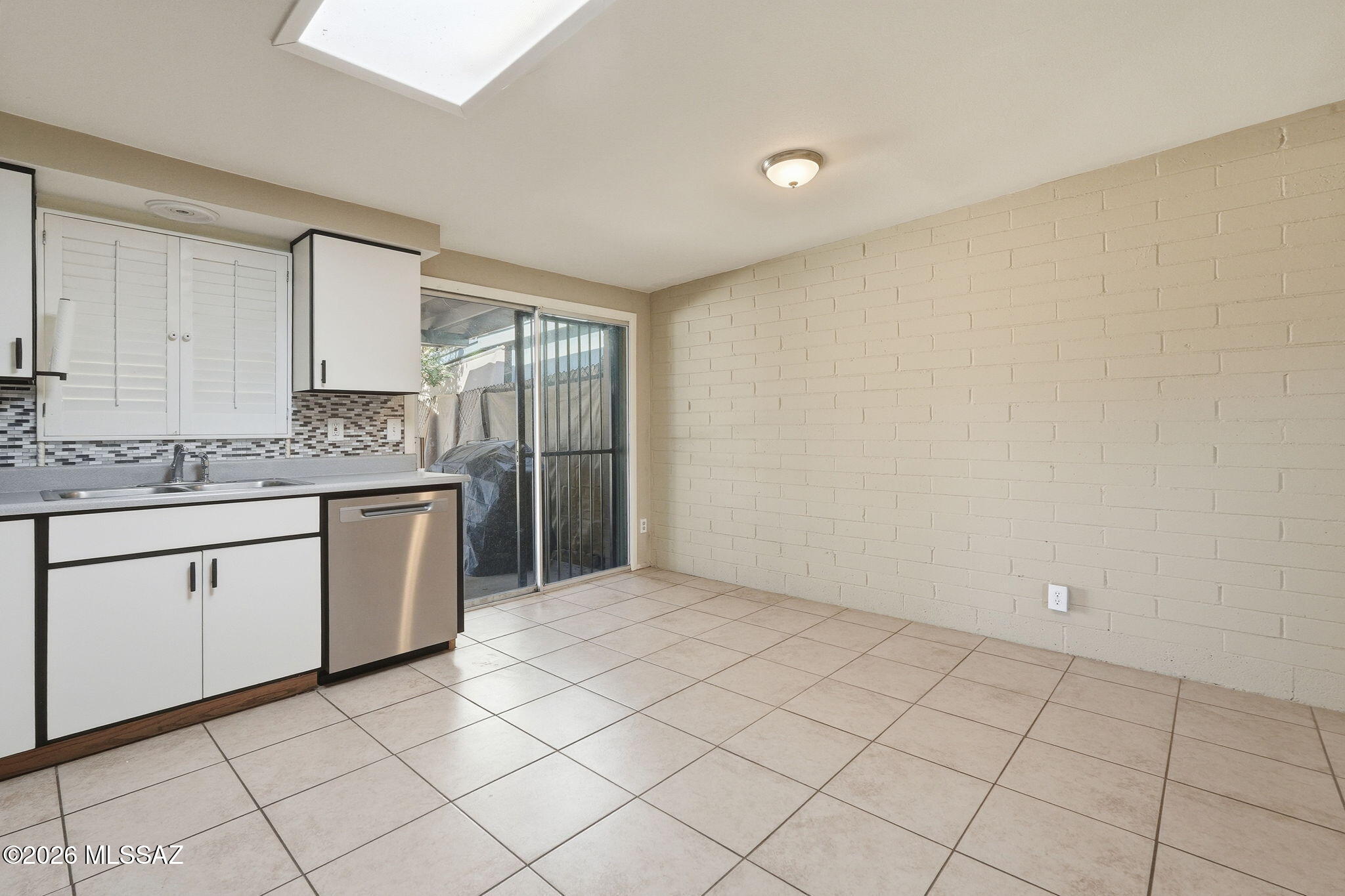 4037 S Queen Palm Drive