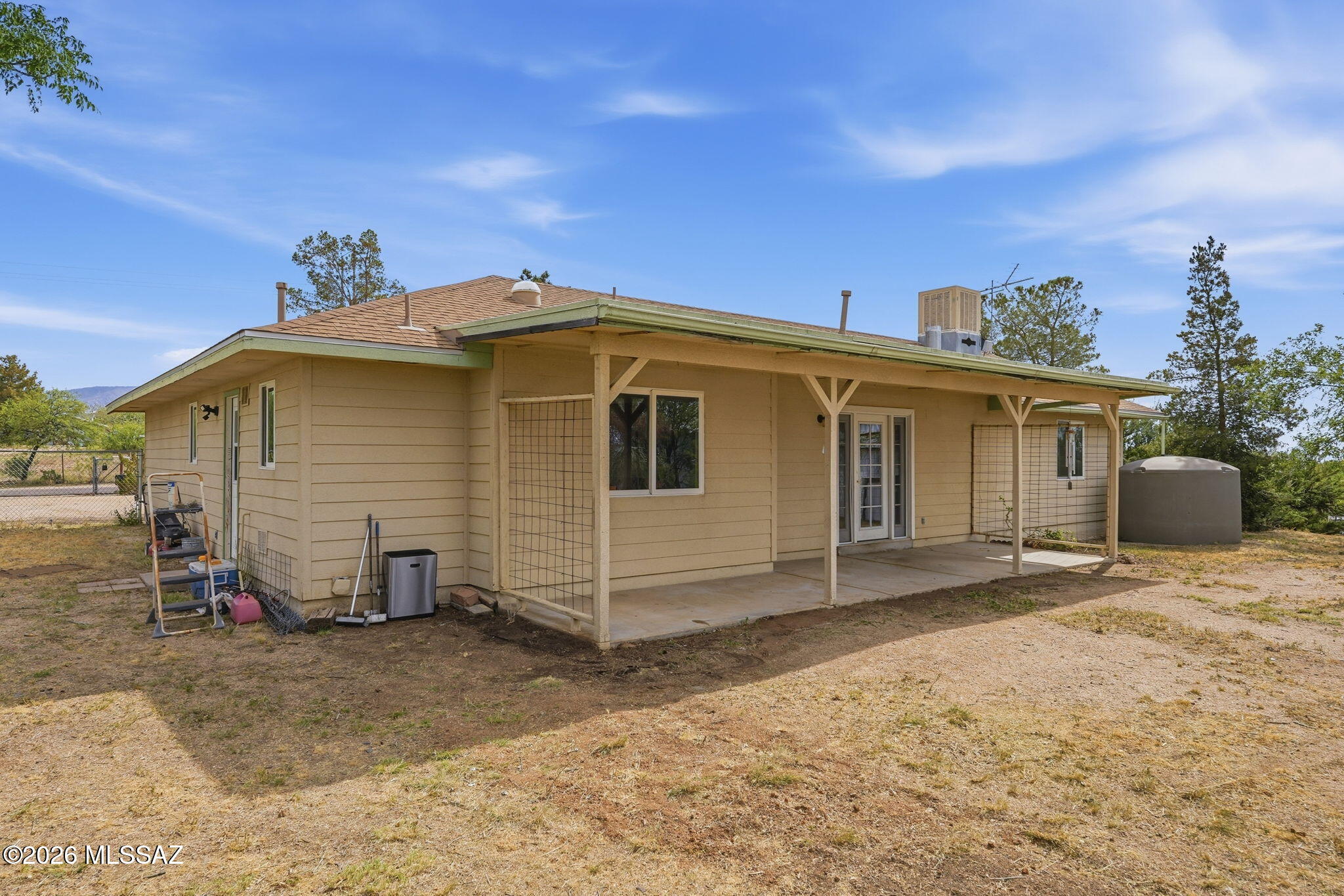 2250 W Beverly Circle