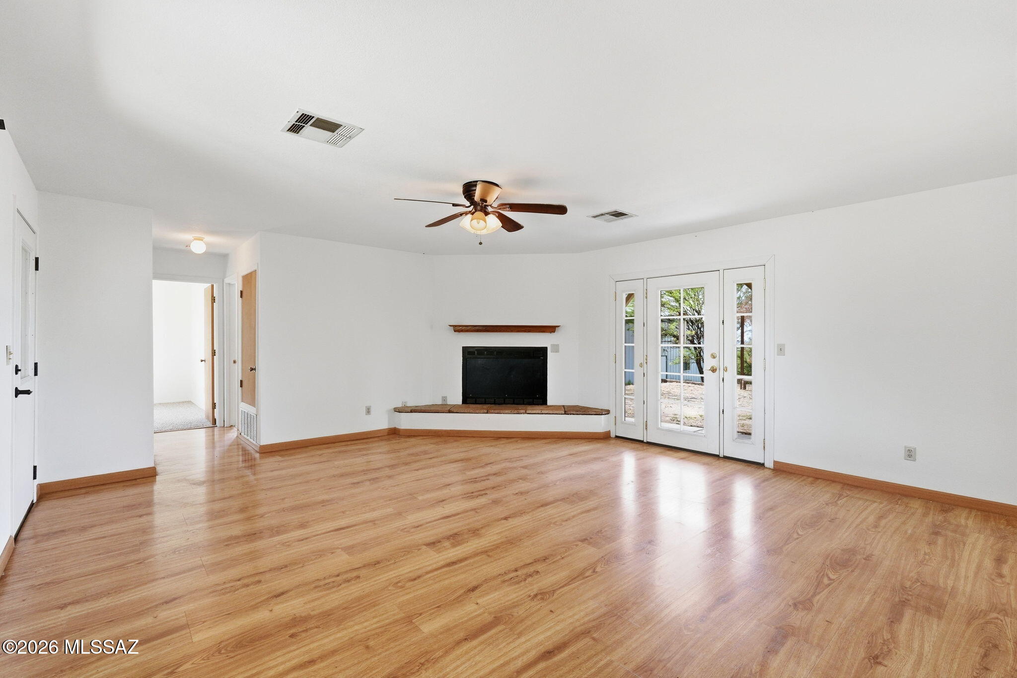2250 W Beverly Circle