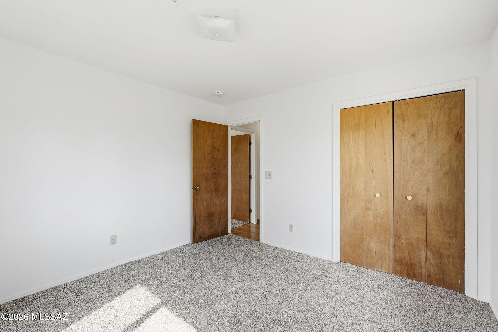 2250 W Beverly Circle