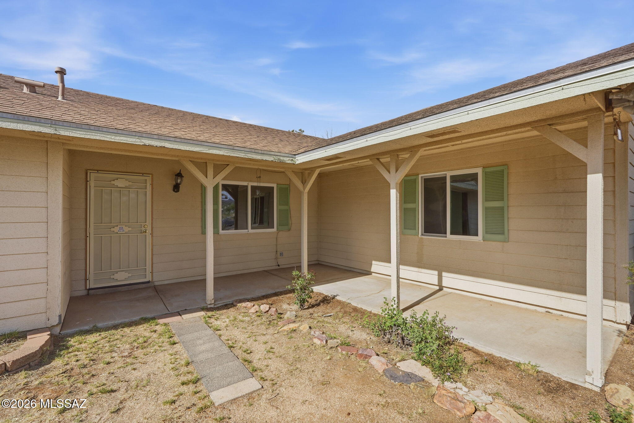 2250 W Beverly Circle