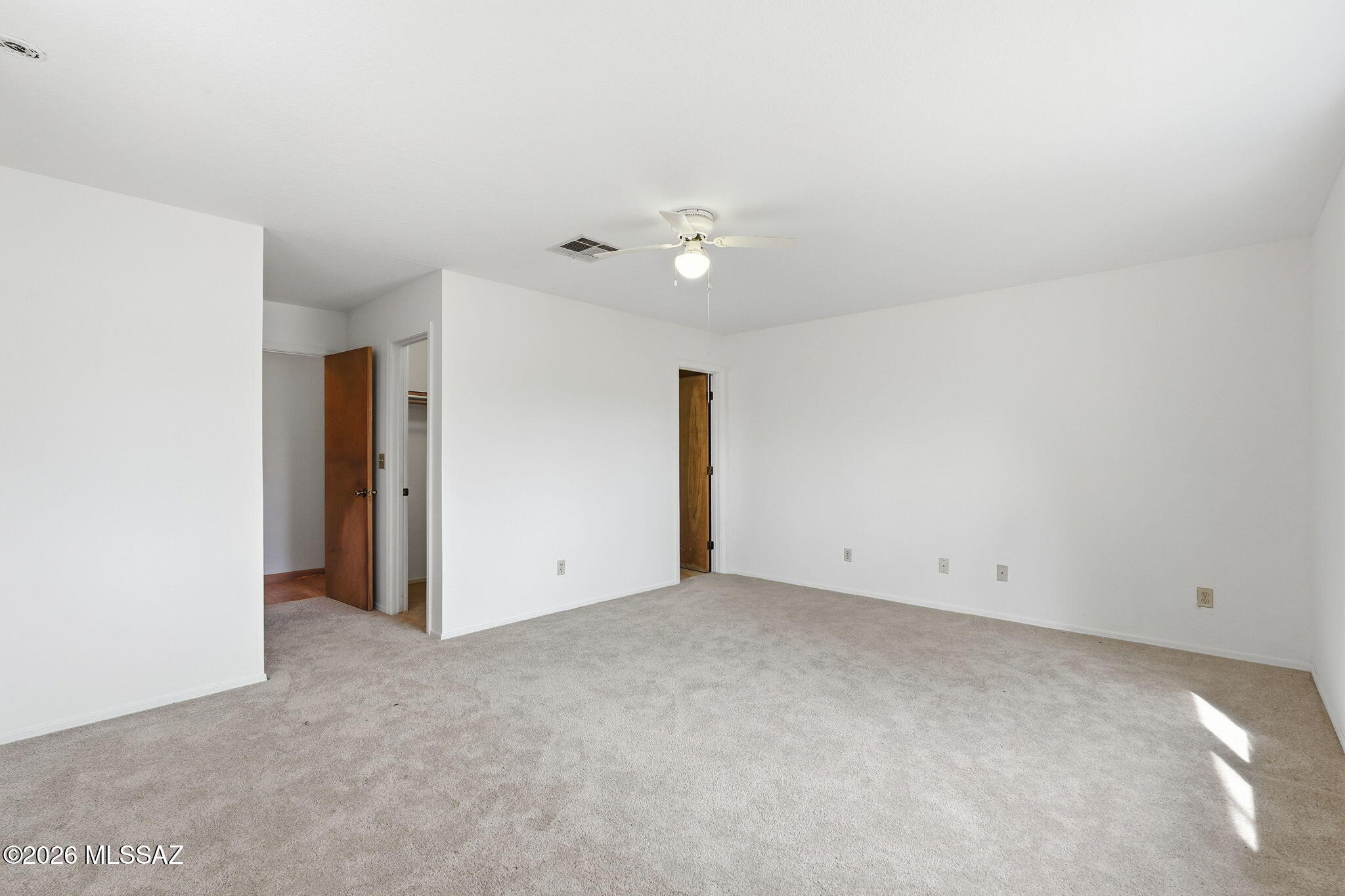 2250 W Beverly Circle